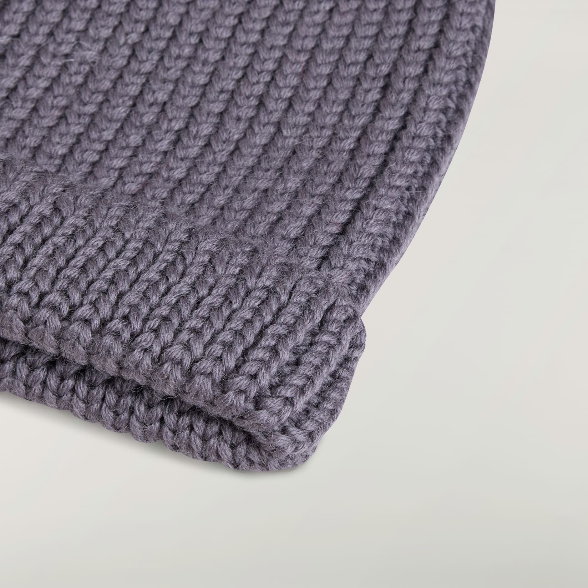 Căciulă Y-3 din tricot gros