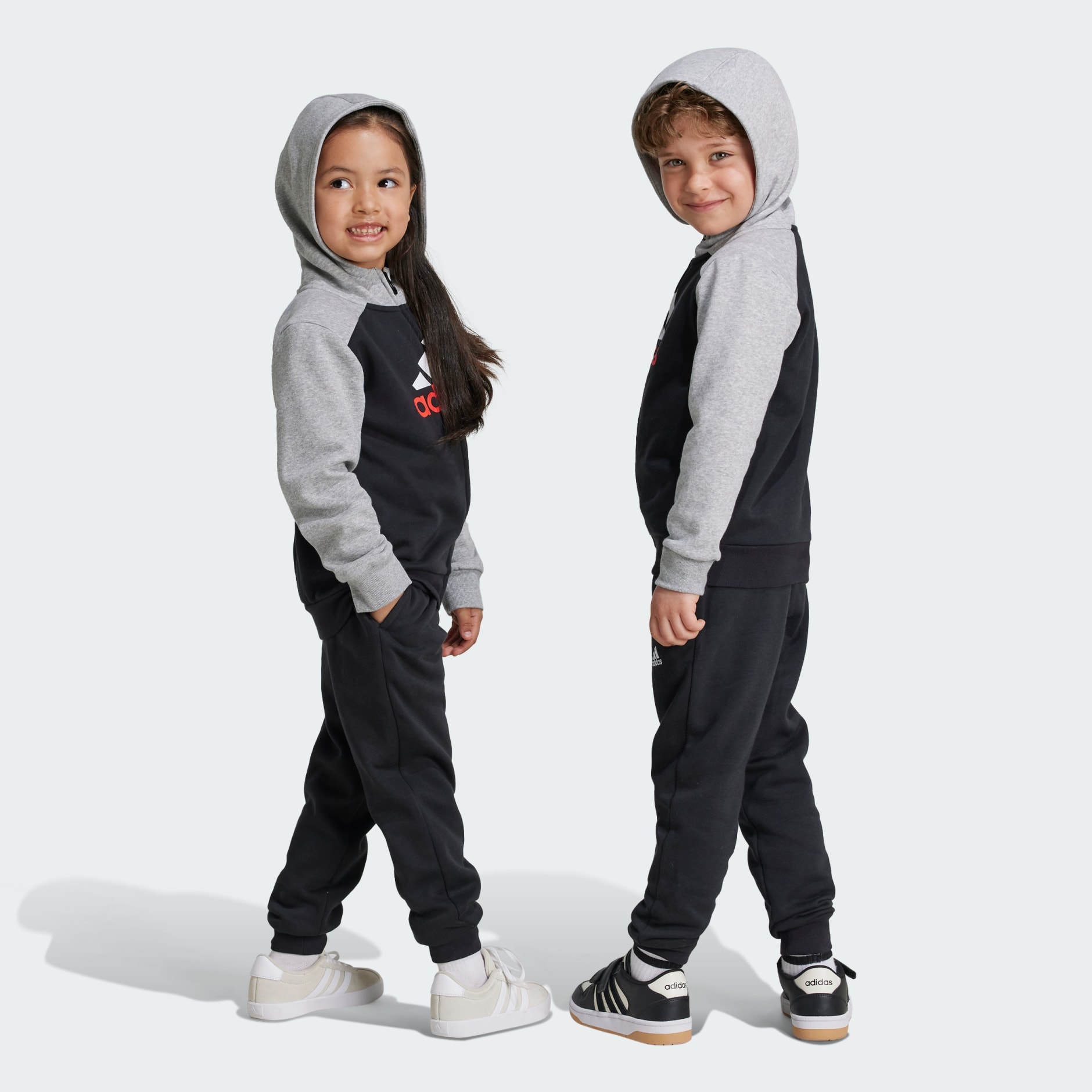بدلة رياضيّة Essentials Big Logo Fleece للأطفال