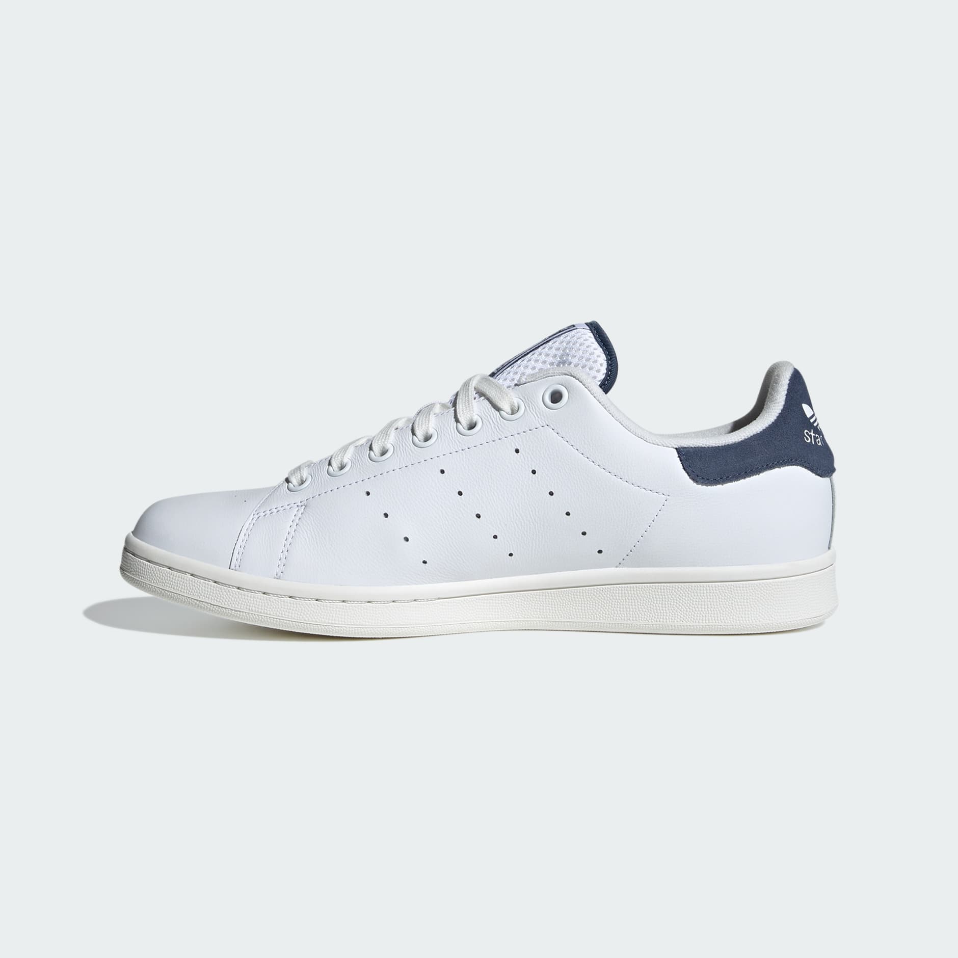 STAN SMITH