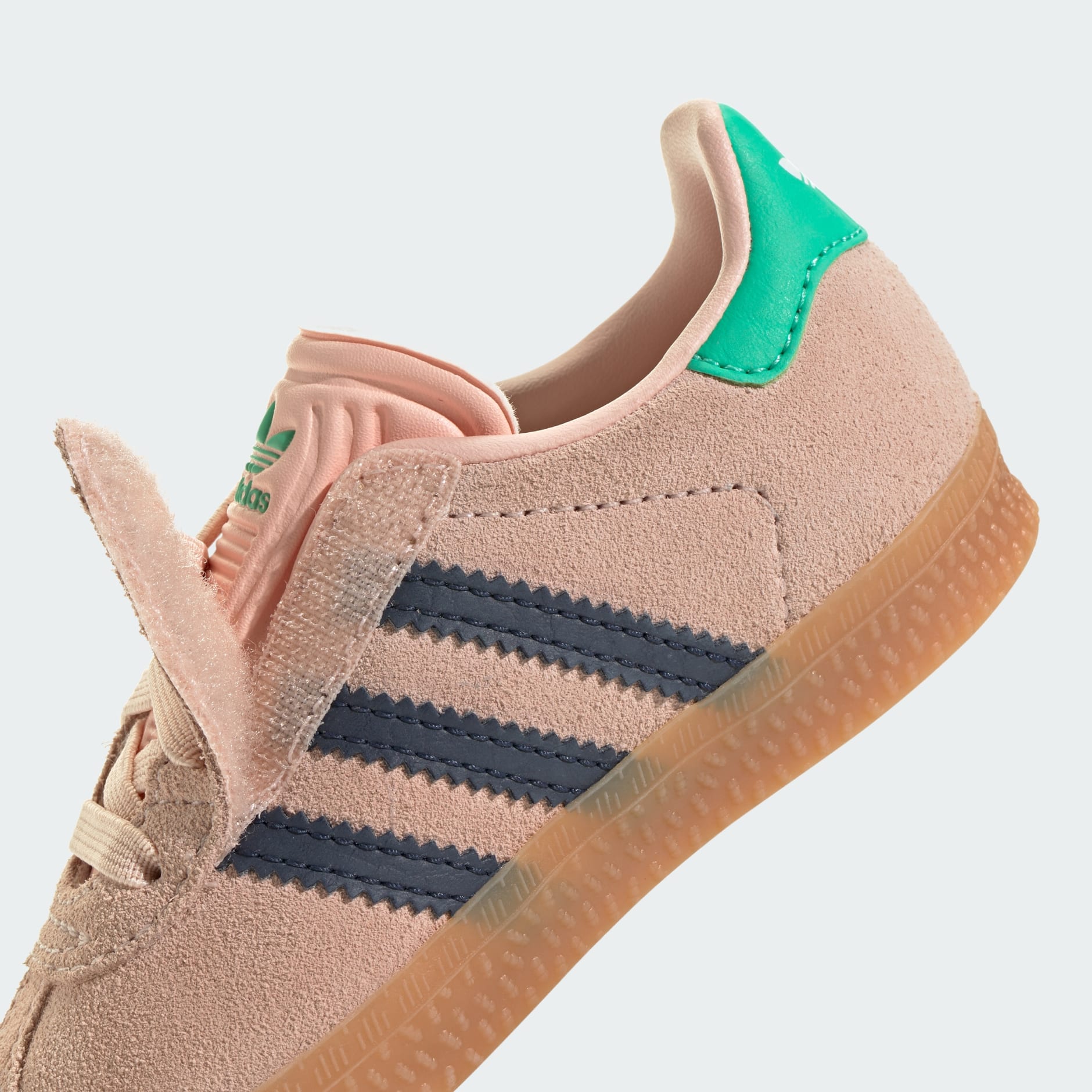 Gazelle 舒適閉合彈性鞋帶童裝鞋