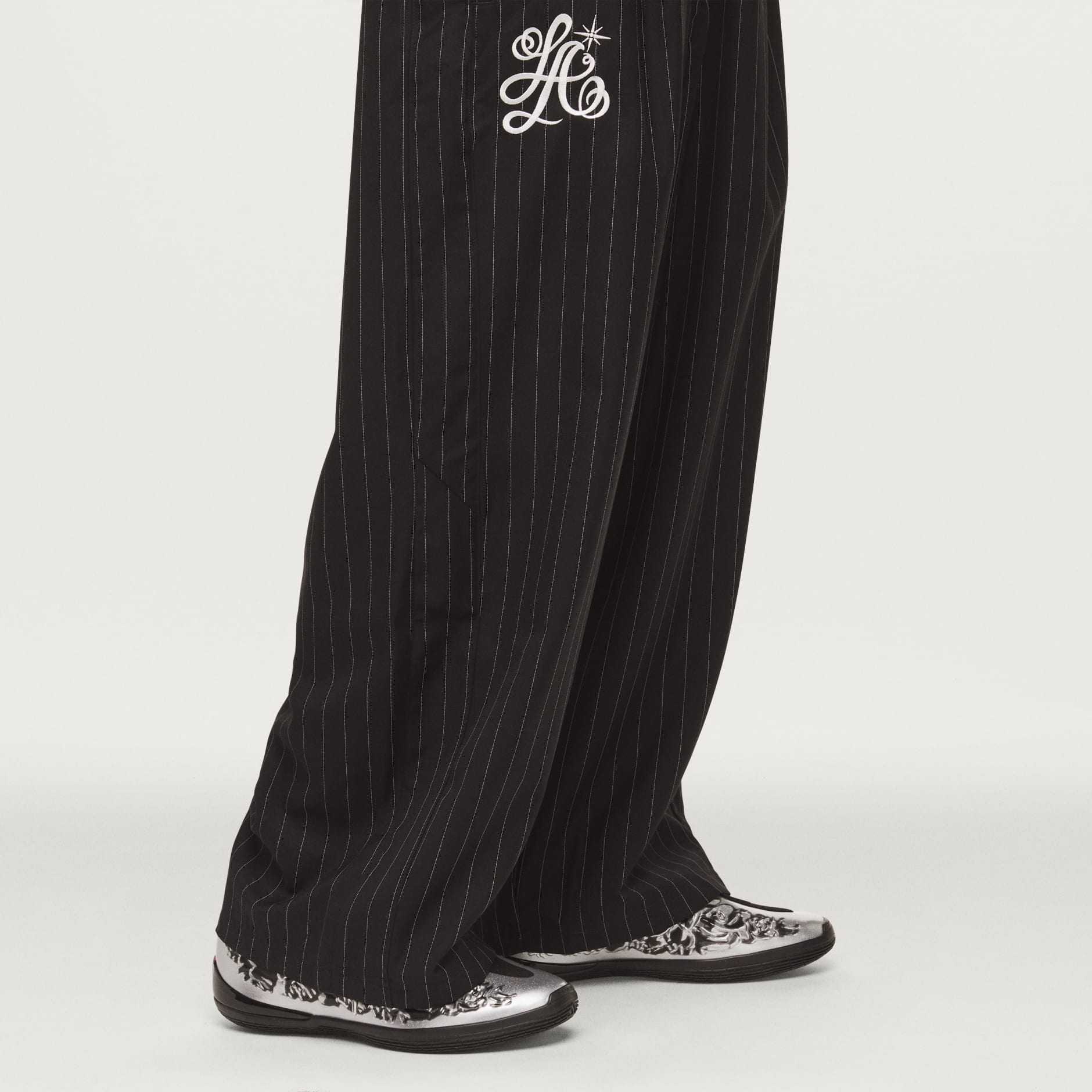 Pantaloni de trening cu dungi subțiri Chavarria