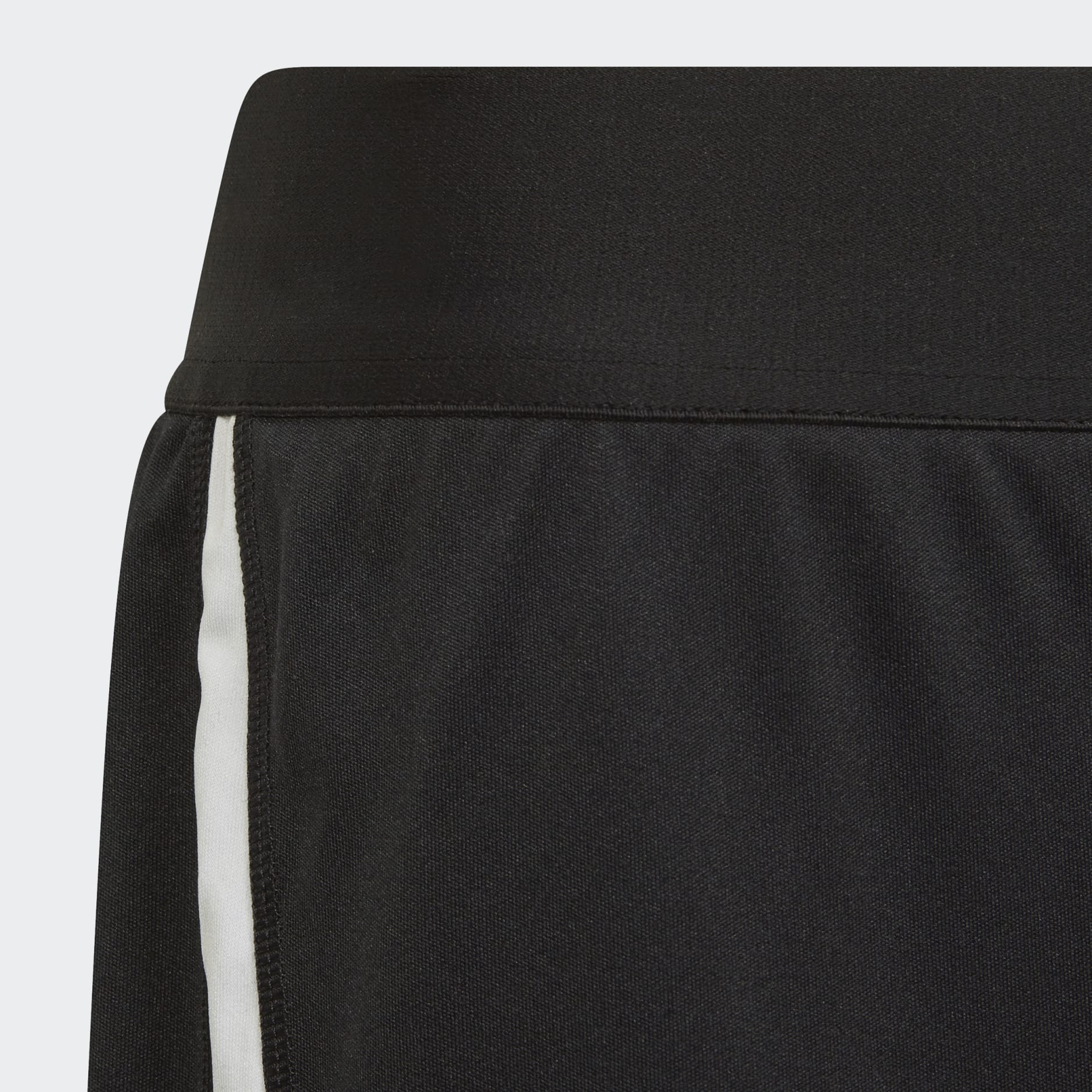 AEROREADY Bold Logo Shorts
