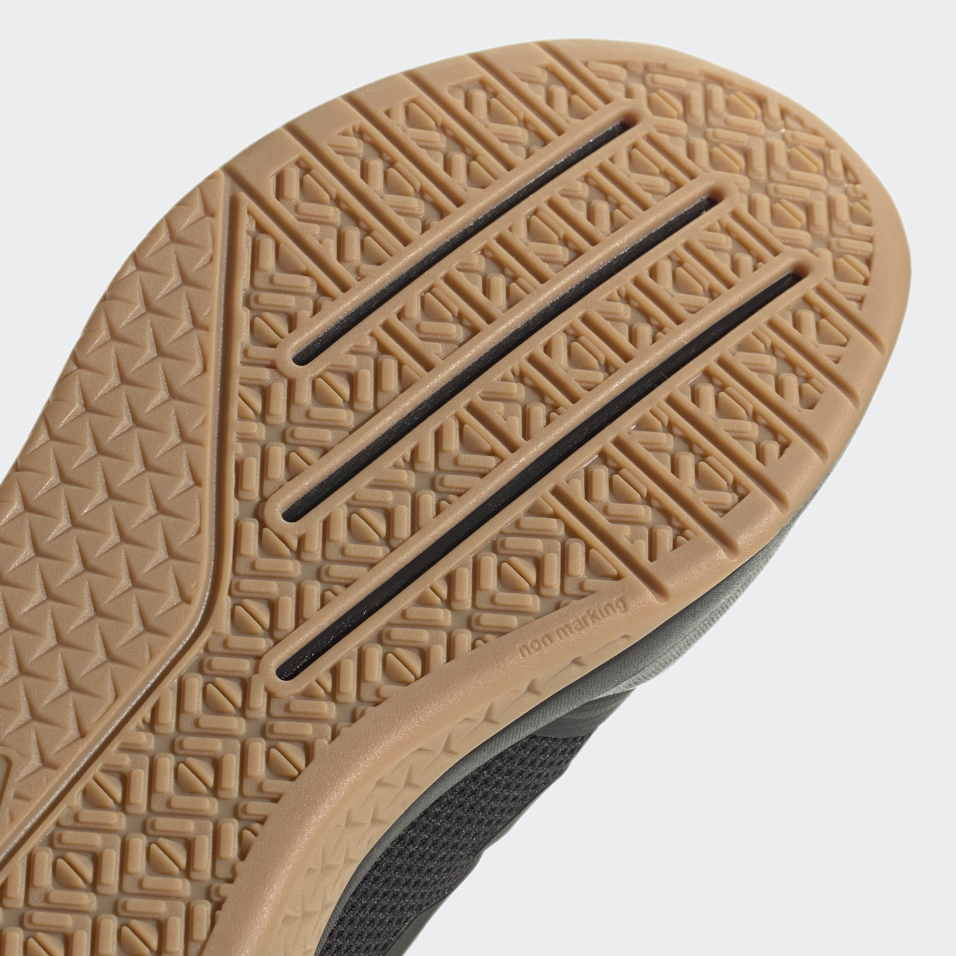 Impuro piel estante Men's Shoes - Trainer V Shoes - Black | adidas Oman