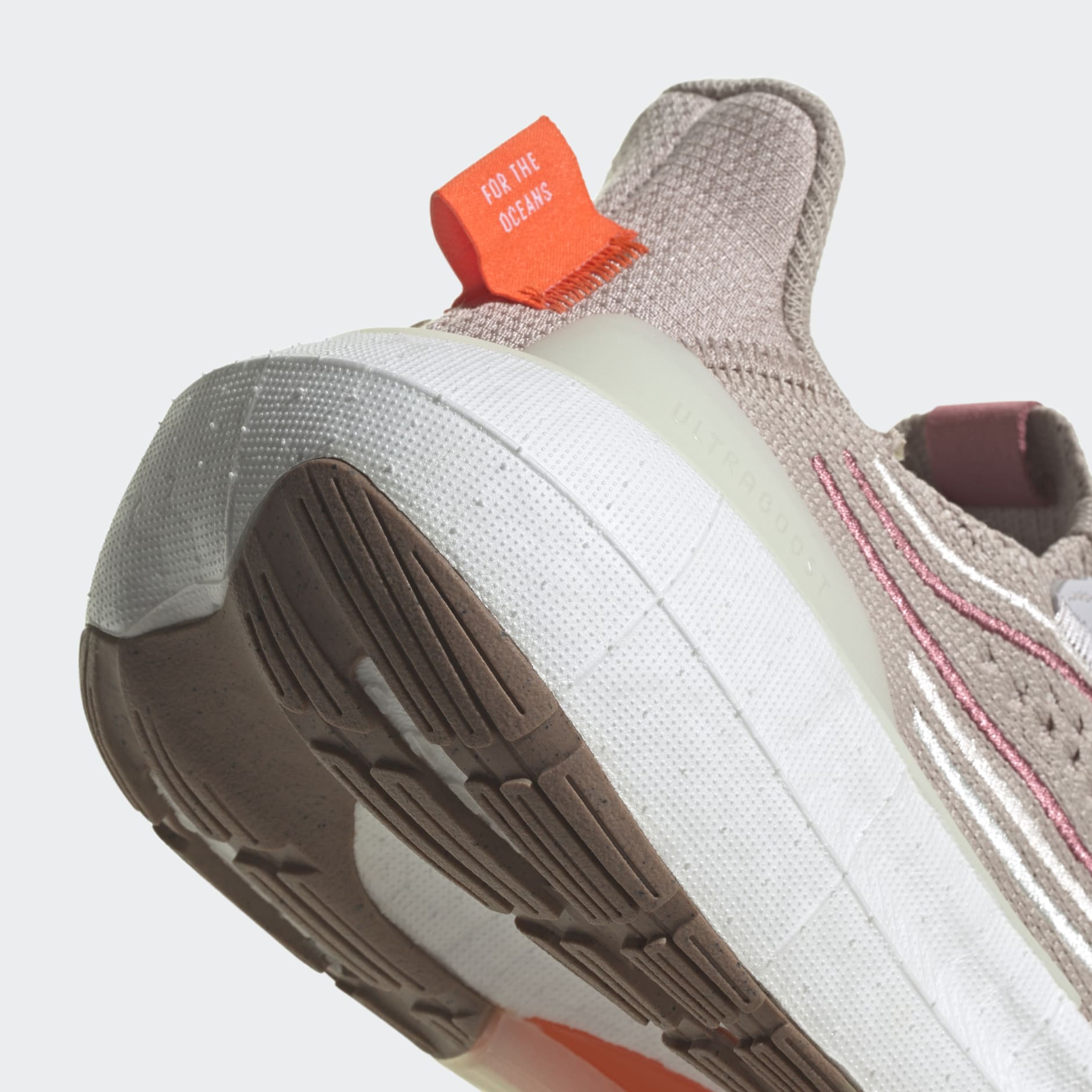 Ultraboost Light