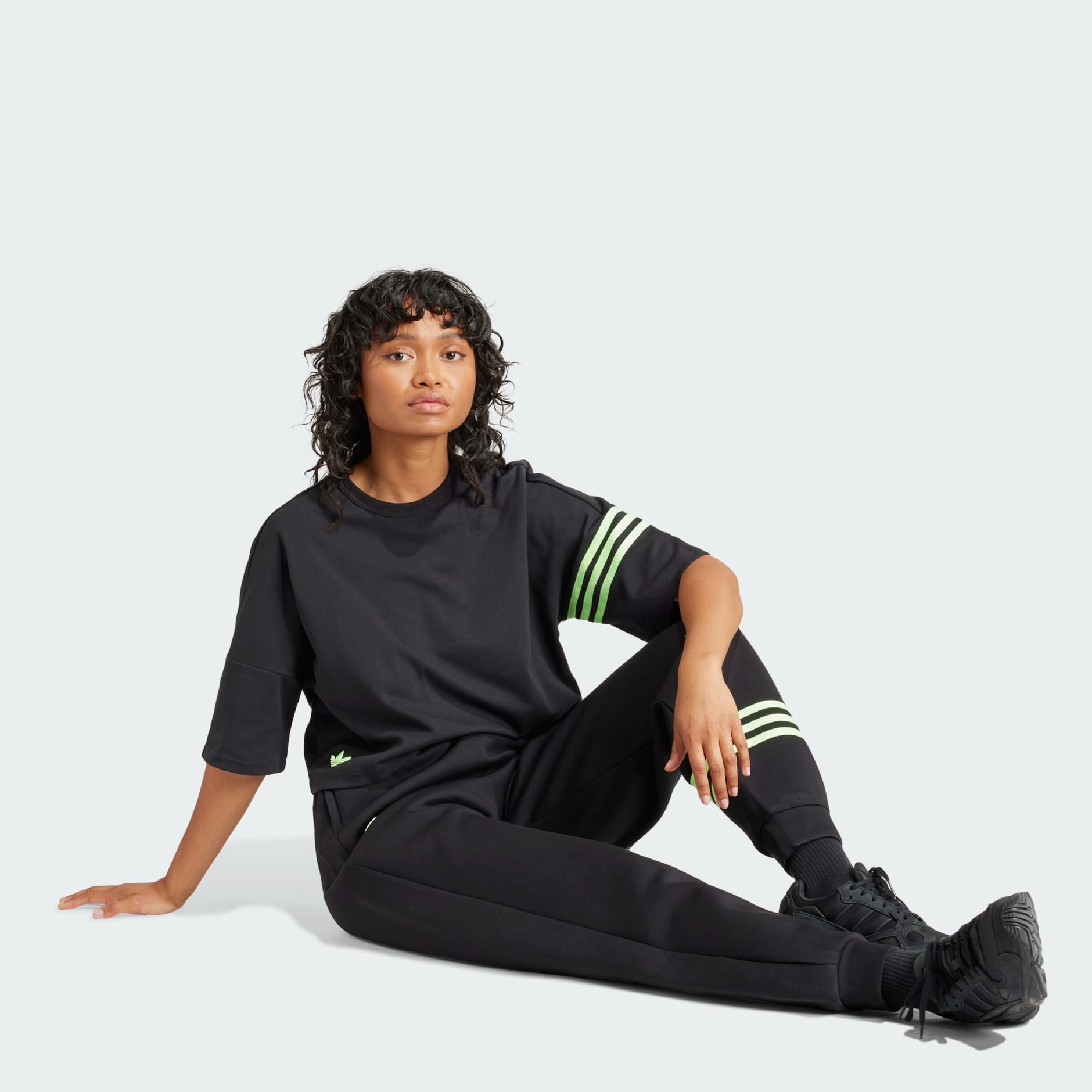 Women's Clothing - Neuclassics Sweat Pants - Black | adidas Saudi 