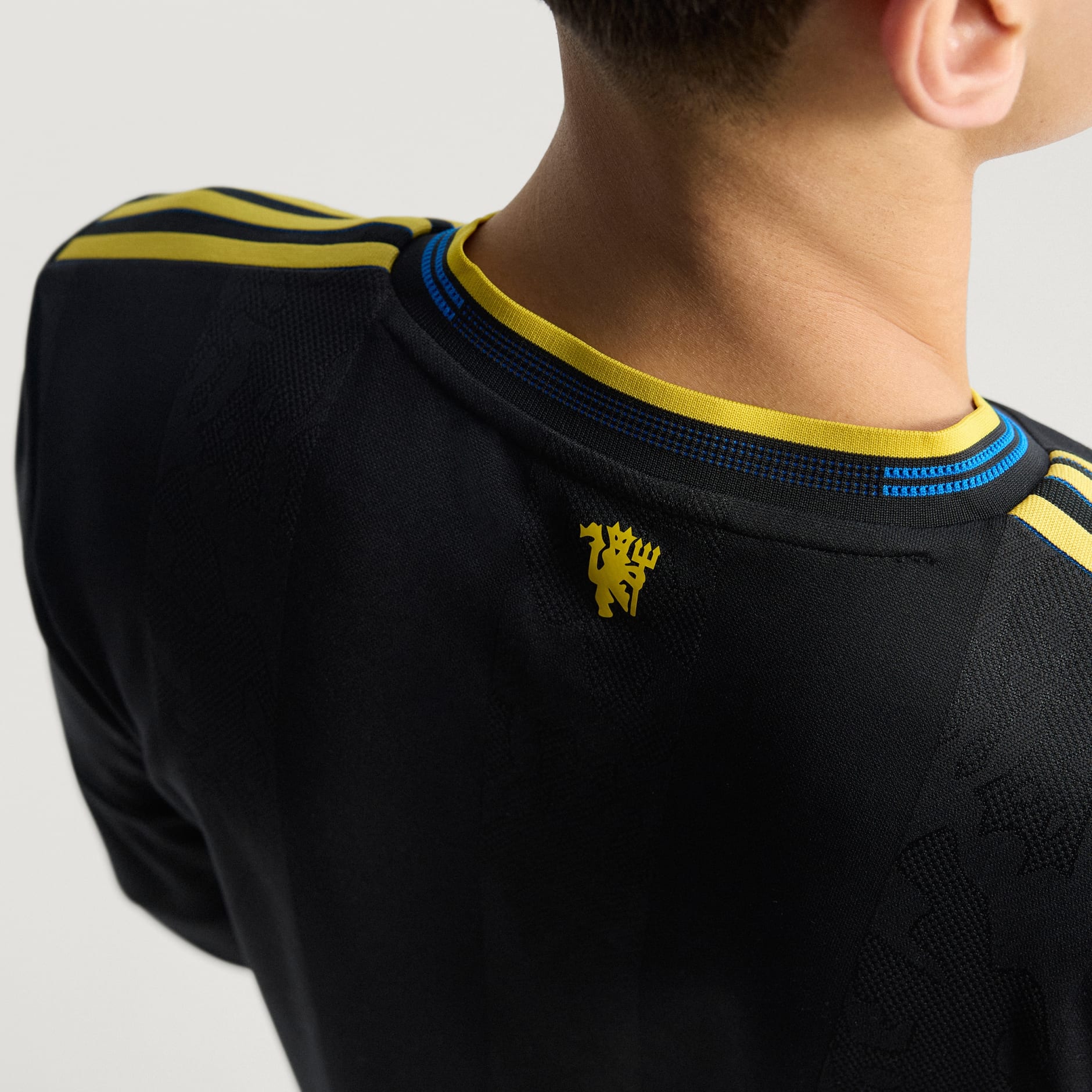 Autentični treći dres dugih rukava Manchester United 25/26