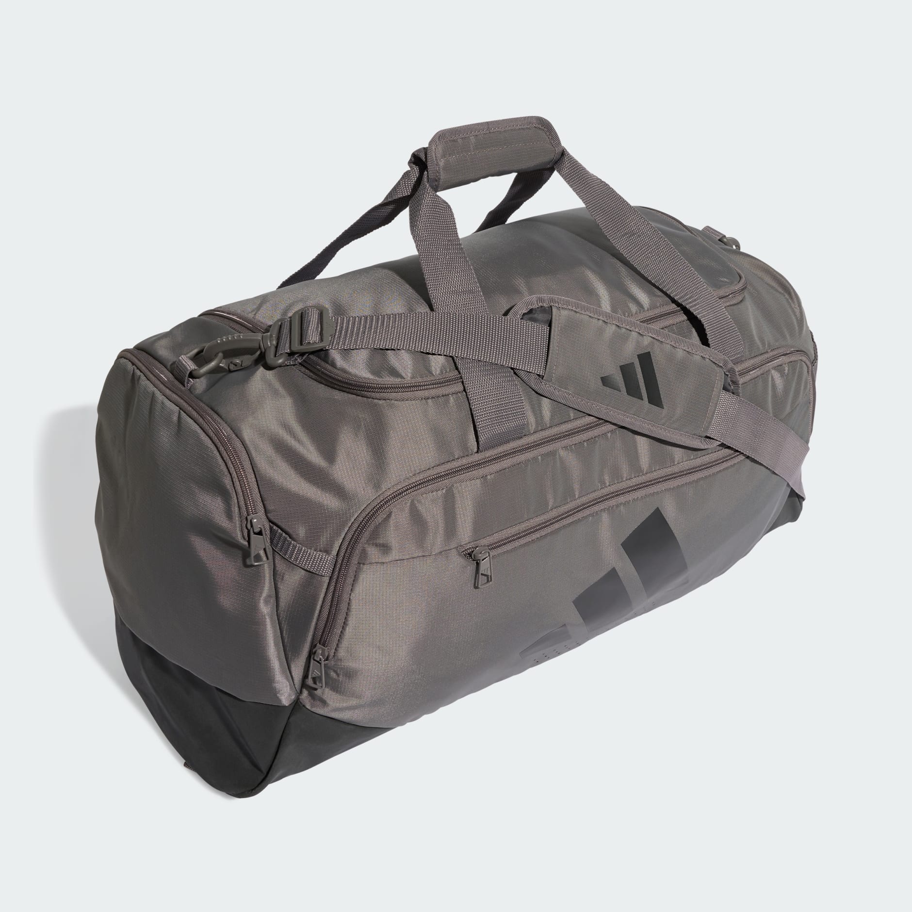 TRAINING DEFENDER DUFFLE BAG MEDIUM