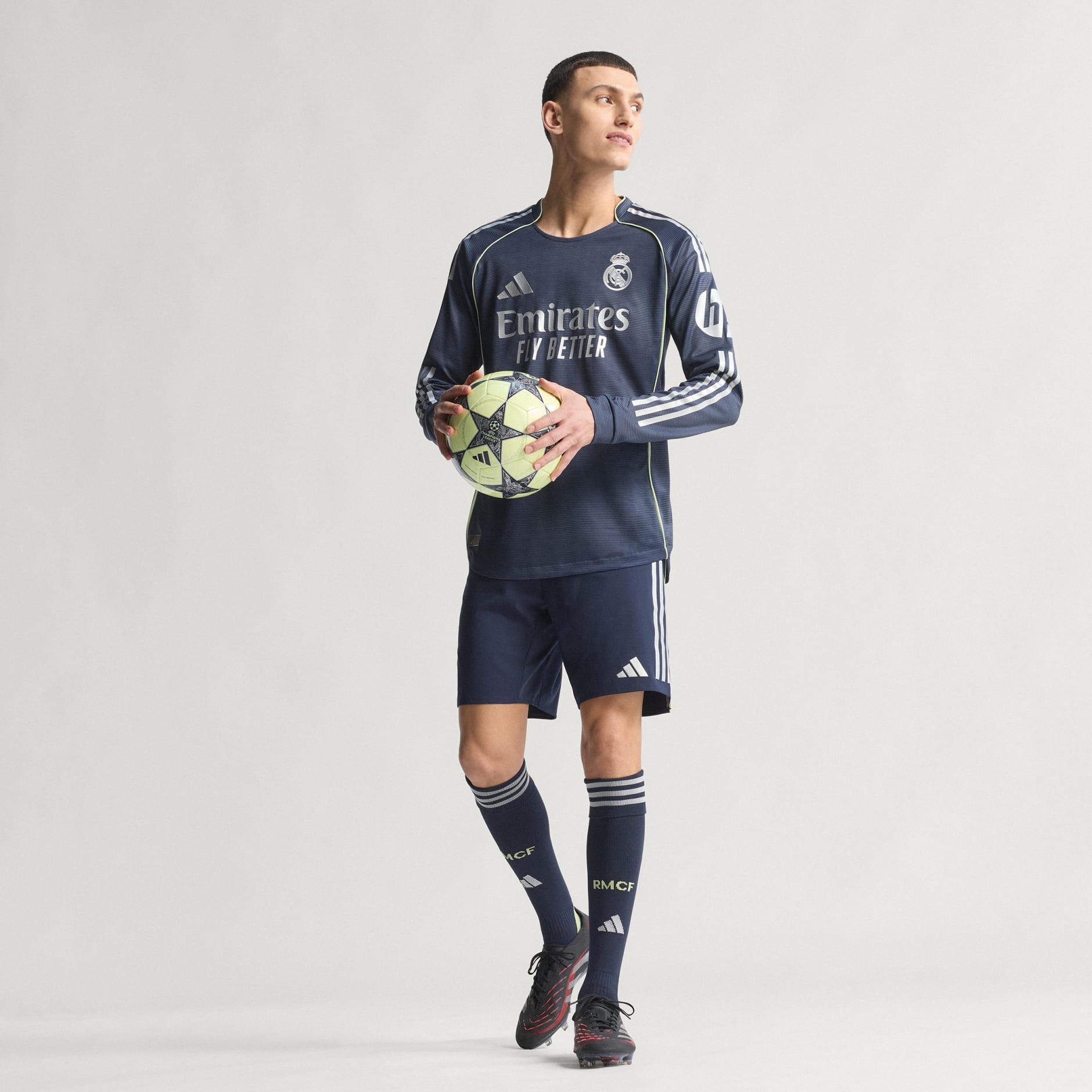 Tricou de deplasare cu m&acirc;necă lungă Real Madrid 25/26 Authentic