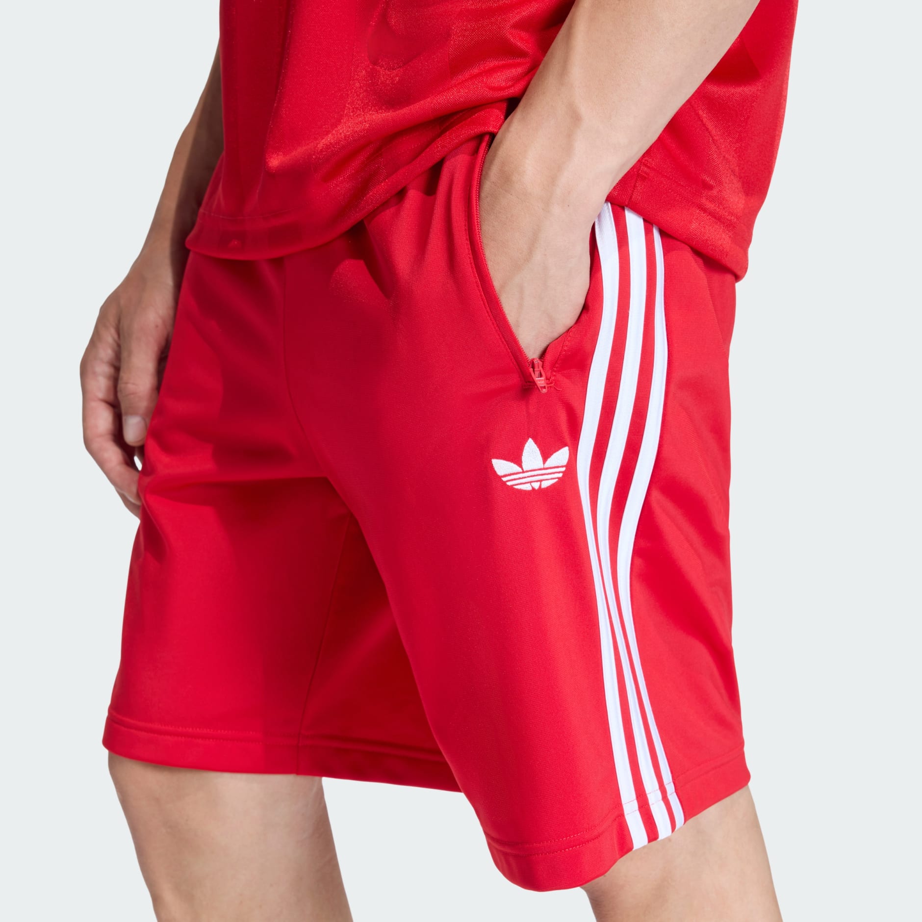 PANTALONI SCURȚI SPRINTER