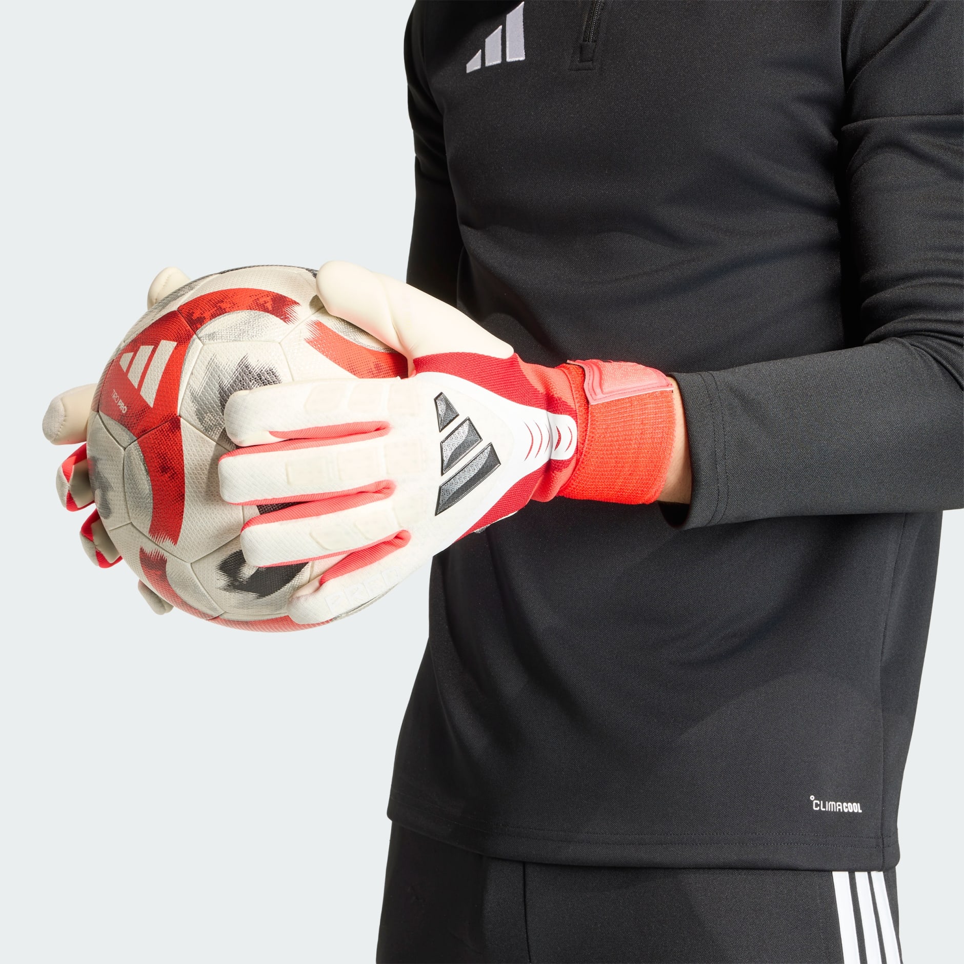 PREDATOR GOALKEEPER GLOVE PRO STRAP