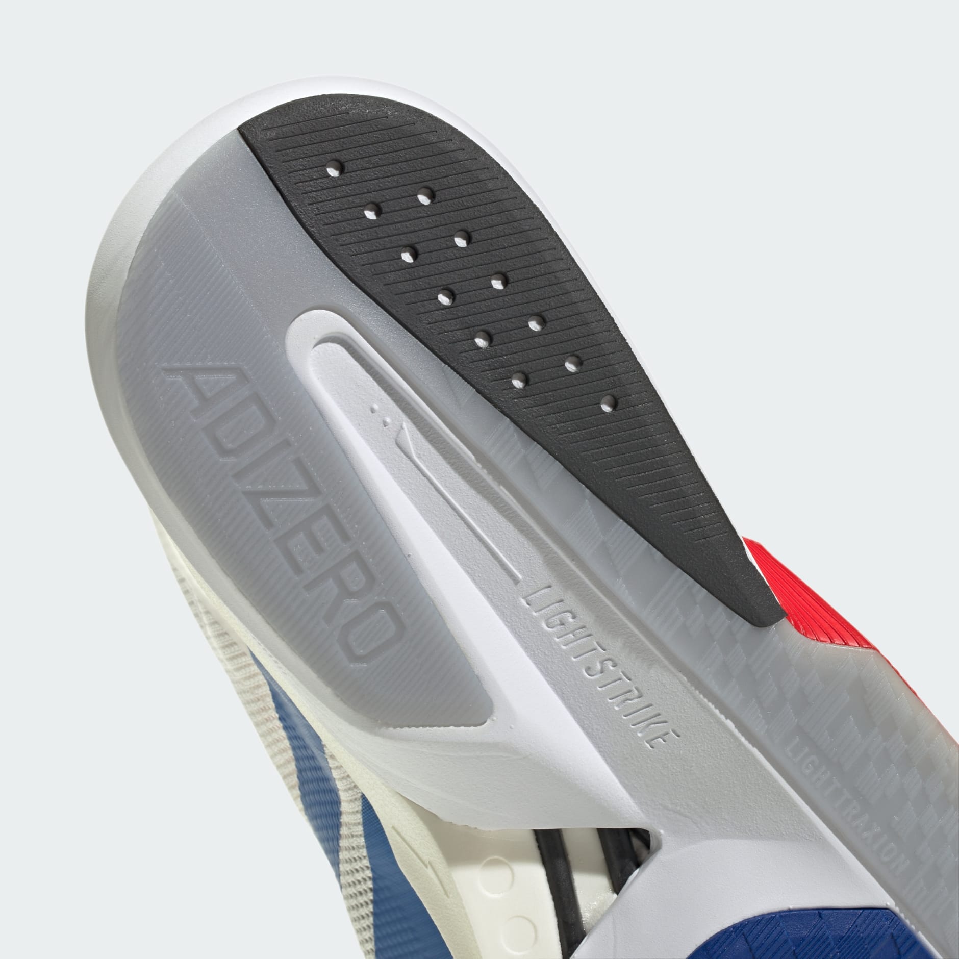 Adizero Boston 13 鞋