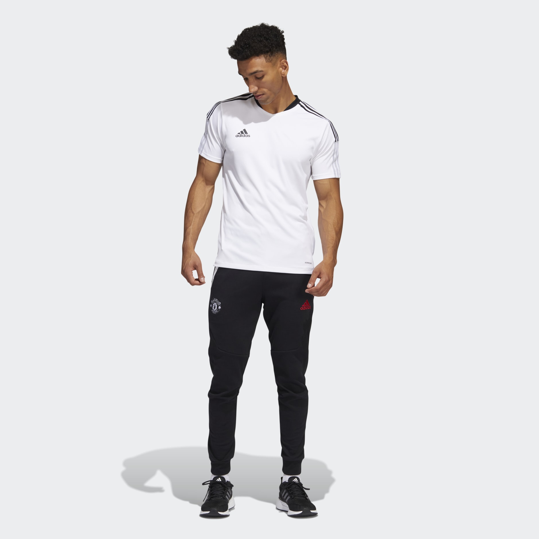 Manchester United Travel Pants