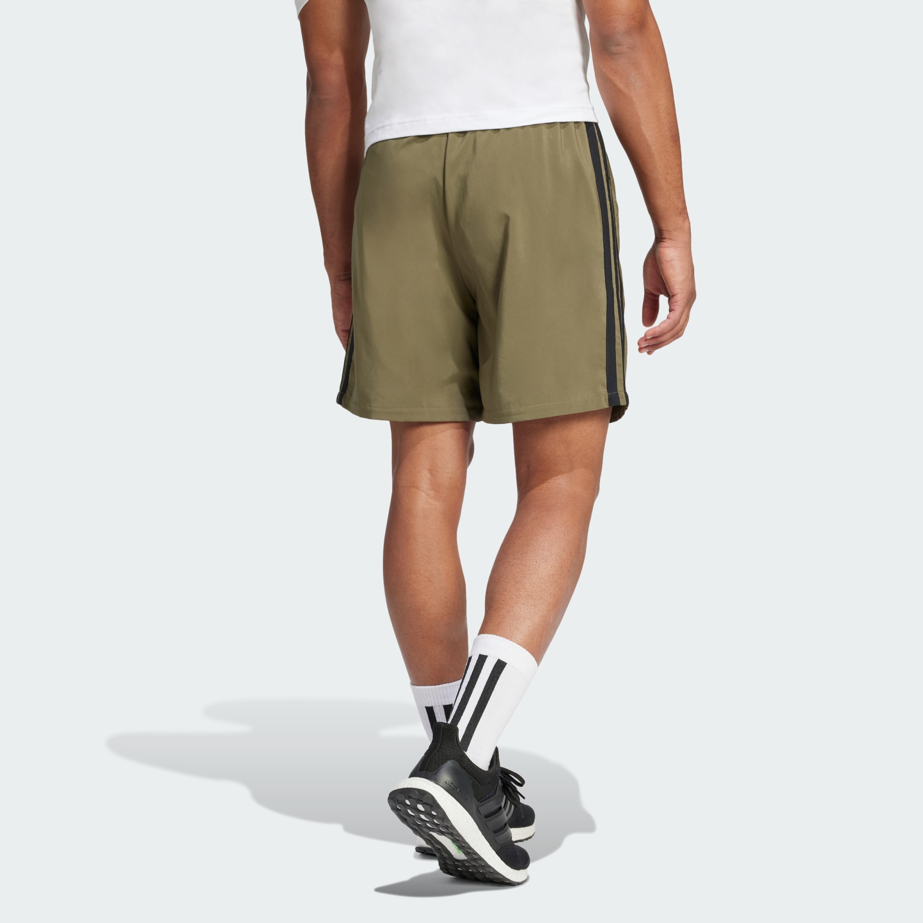Essential 3-Stripes Chelsea Shorts