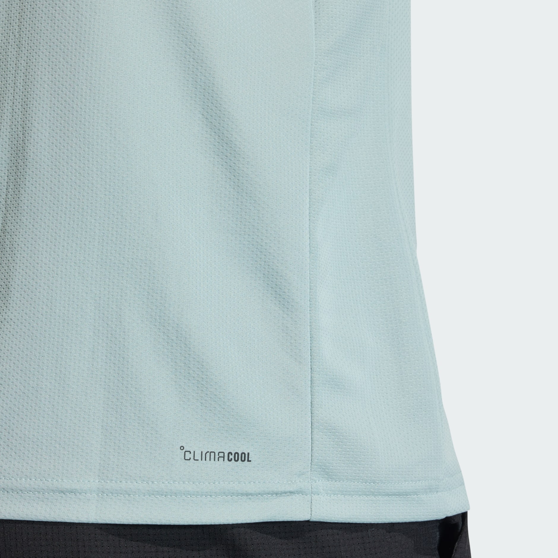 WORKOUT ESSENTIALS BASE T-SHIRT