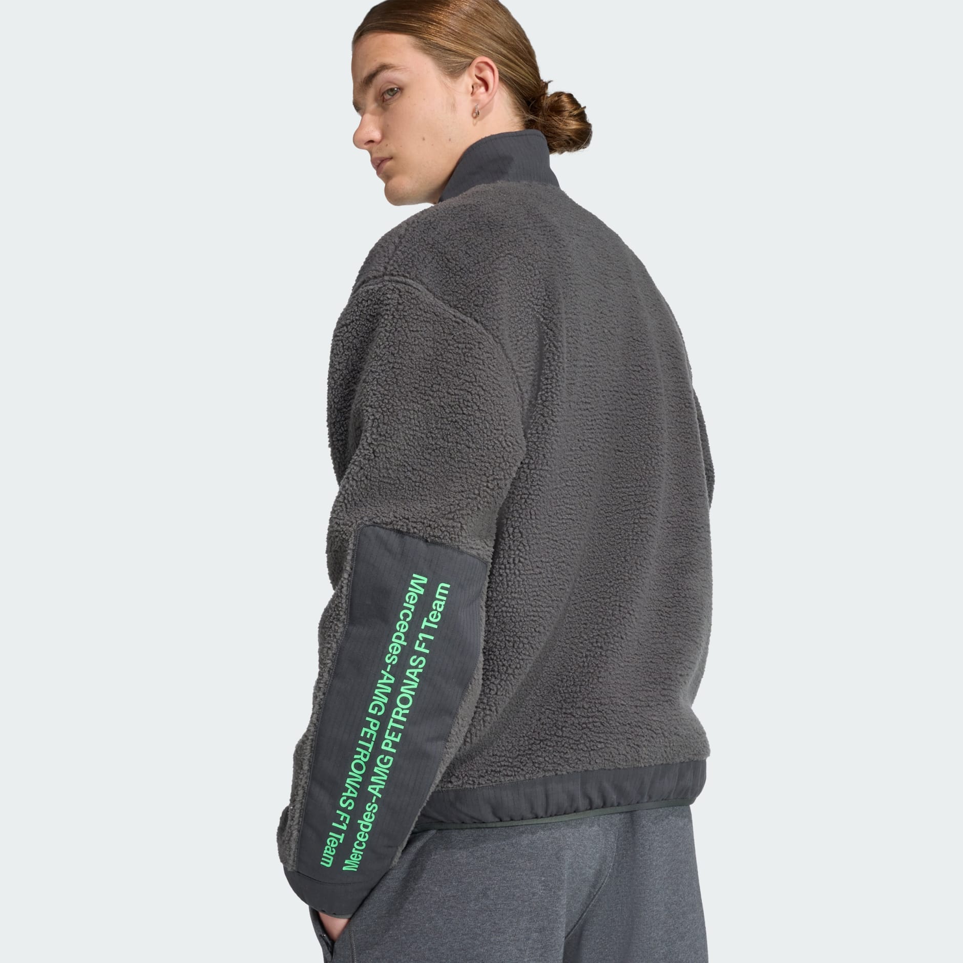 Majica od flisa s patentnim zatvaračem polovicom duljine Mercedes-AMG Petronas Formula One Team Premium