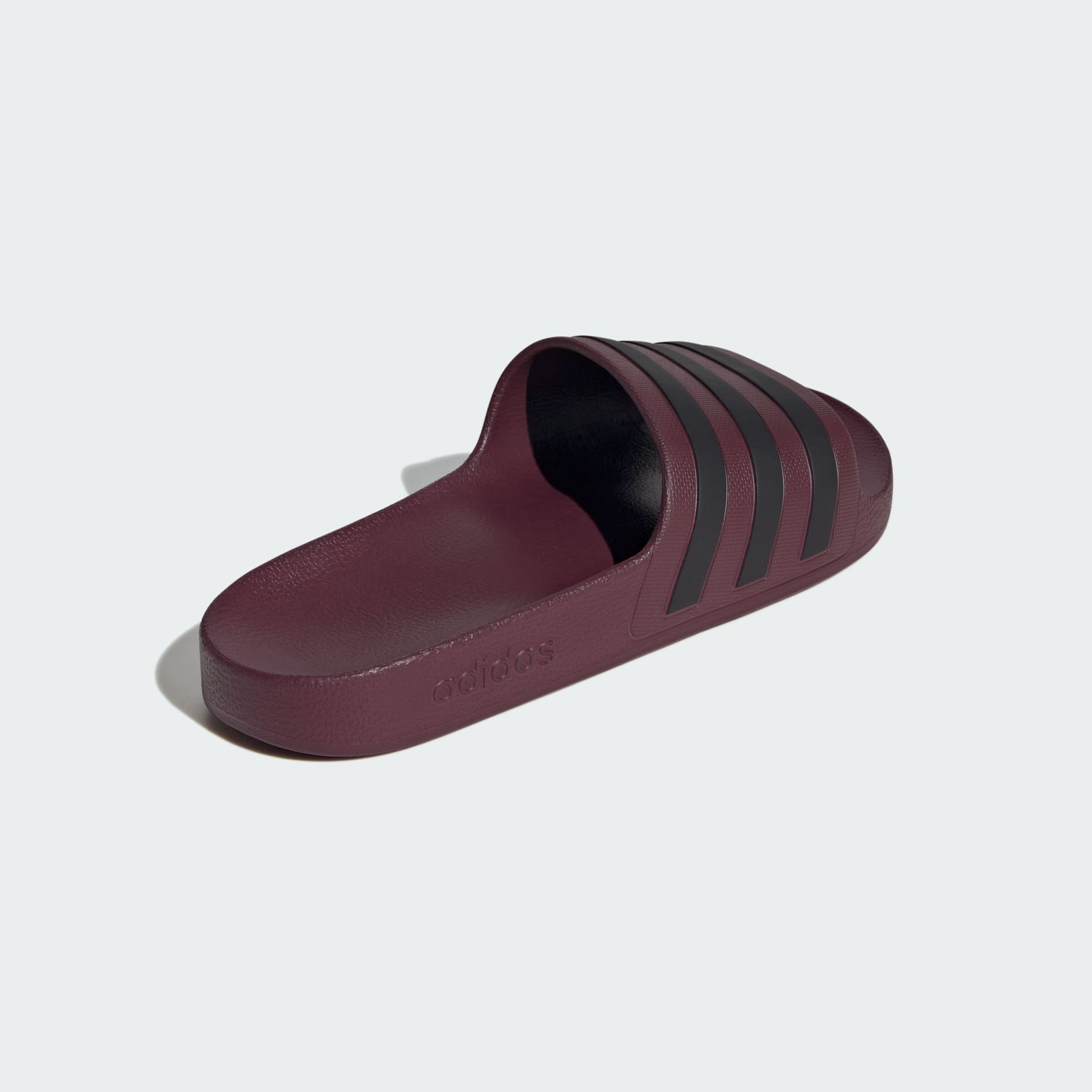 Adilette Aqua Slides
