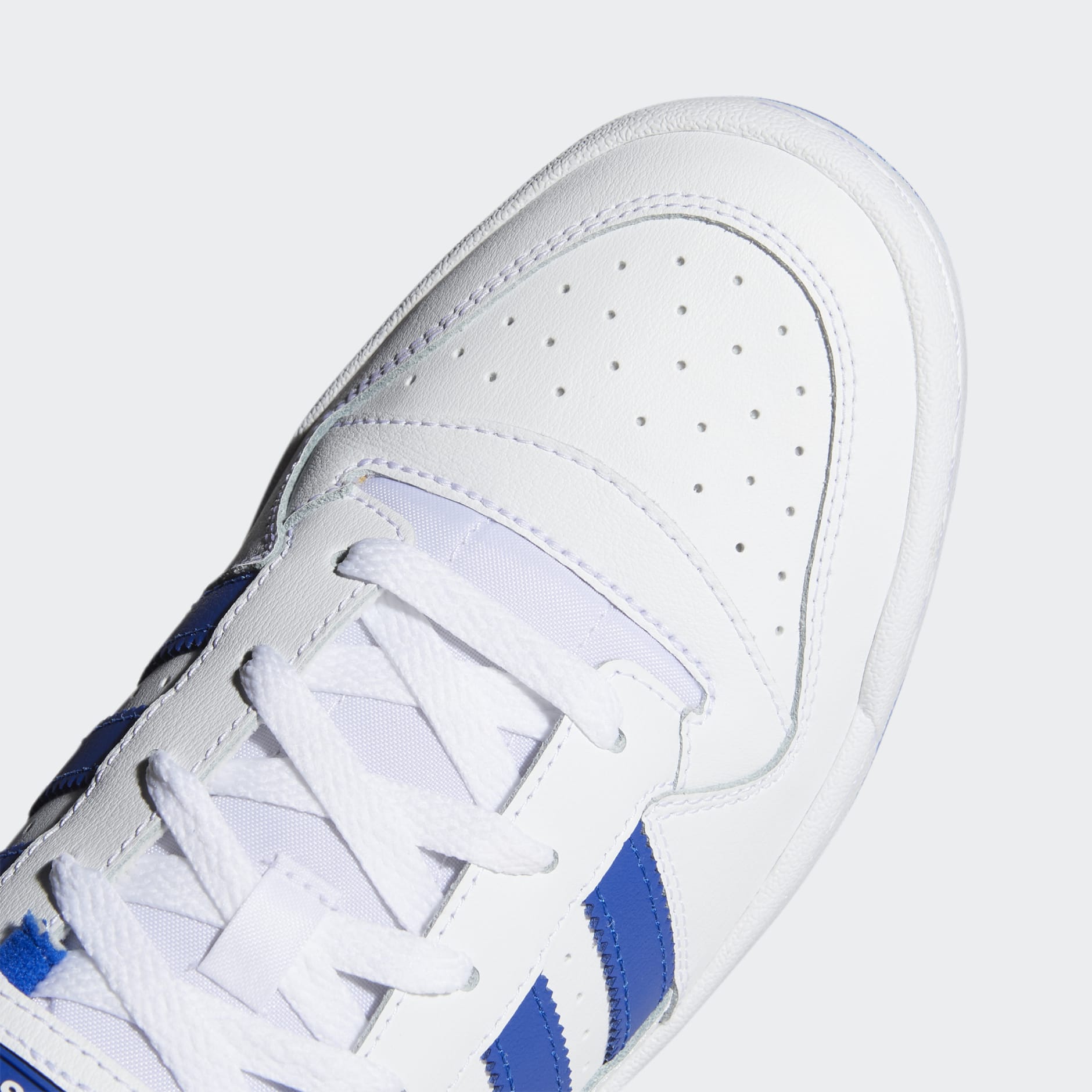 microscopisch Burgerschap Ga trouwen Shoes - Forum Low Shoes - White | adidas Saudi Arabia