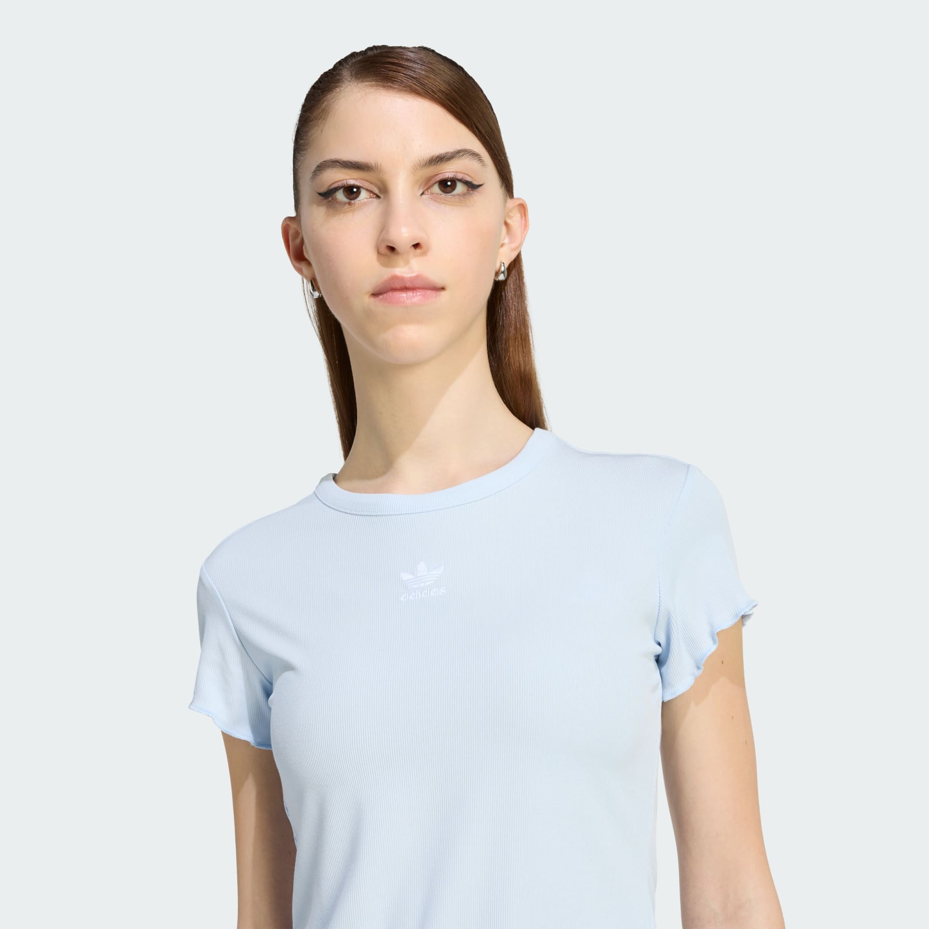 ESSENTIALS SCALLOPED EDGE BABY TEE