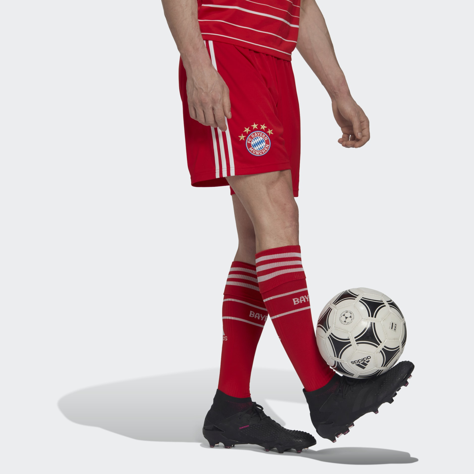 FC Bayern 22/23 Home Shorts