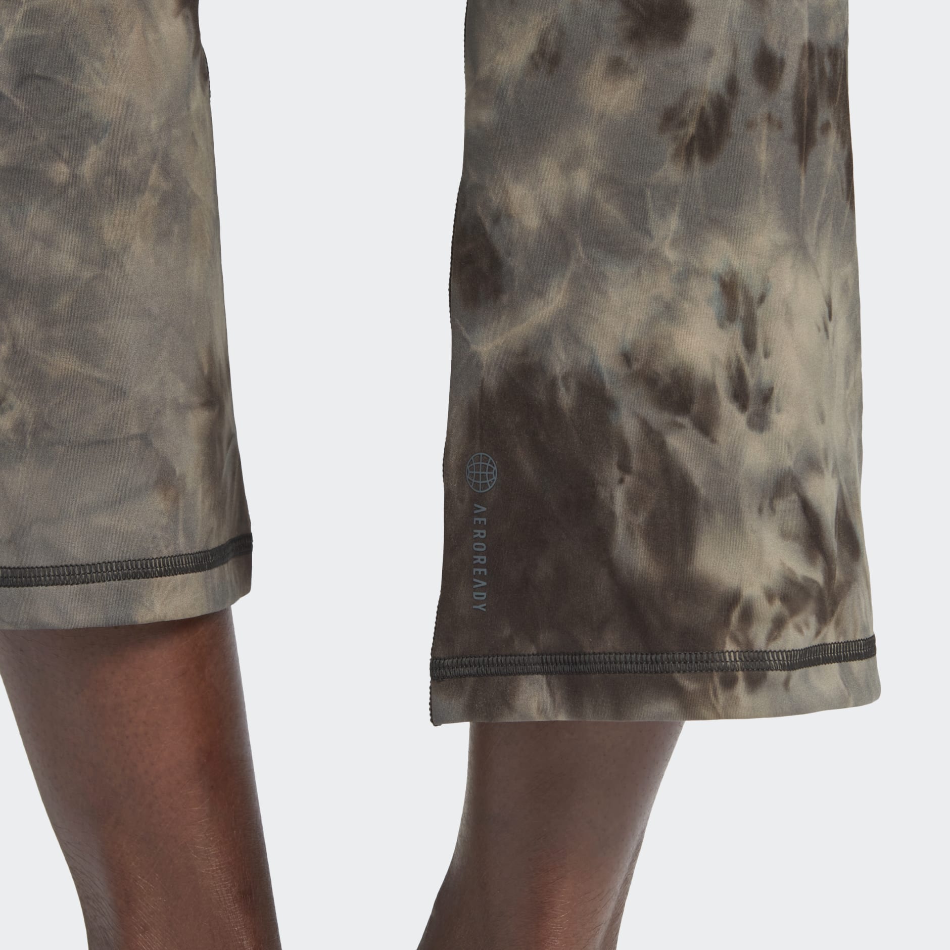 Yoga Studio Earth Flared 7/8 Leggings