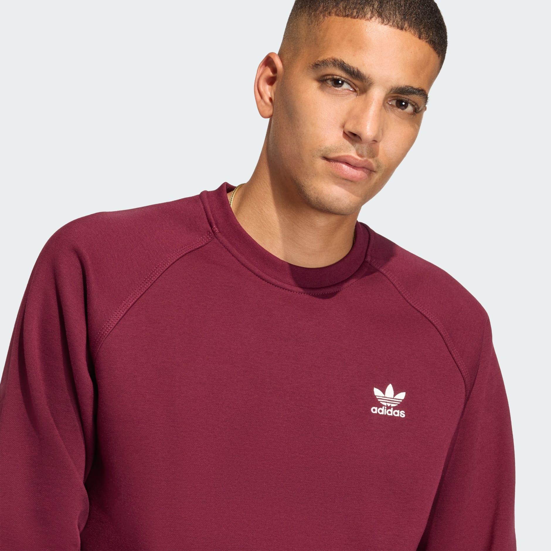 Bluză sport ESSENTIAL DIN FLEECE CU GULER ROTUND ȘI CROIALĂ STANDARD