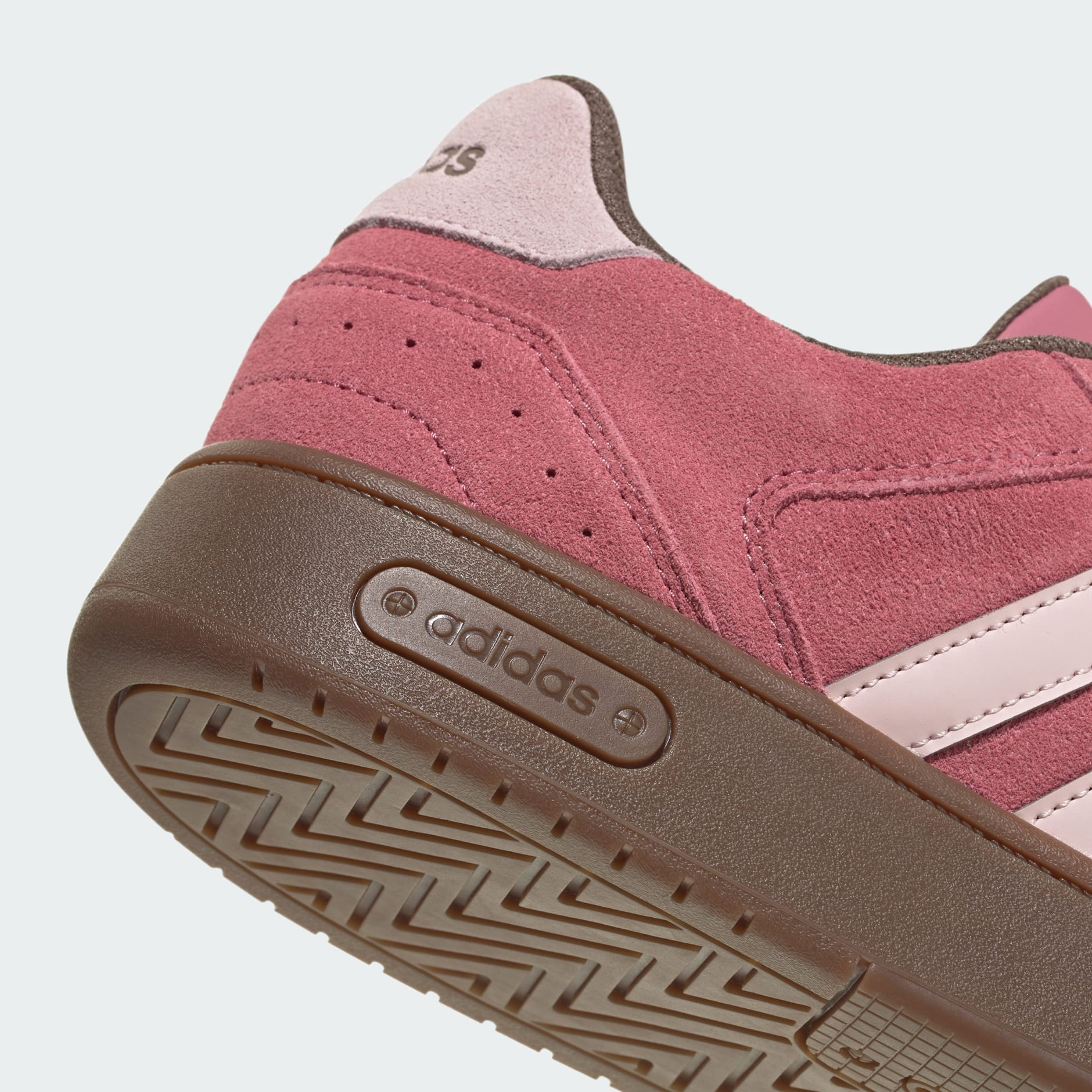 D-PAD 經典籃球鞋