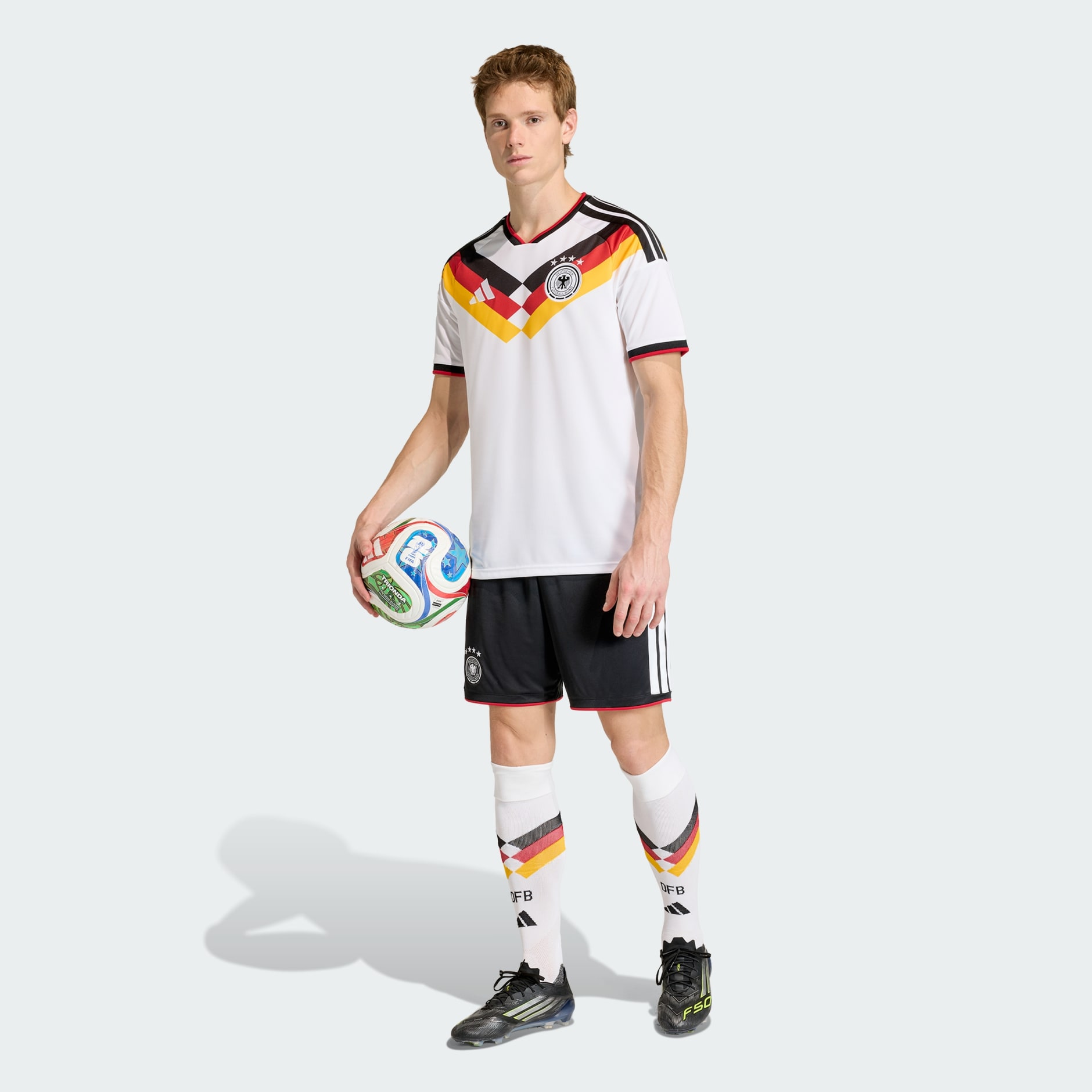 Pantaloni scurți Germania 26 Authentic pentru meciuri pe teren propriu