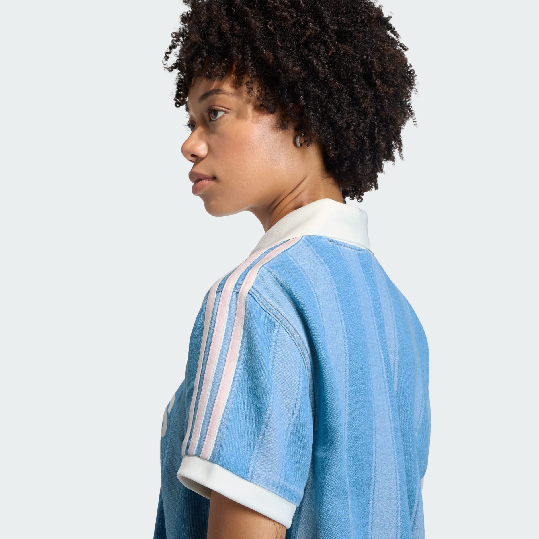 NOGOMETNI DRES OD TRAPERA