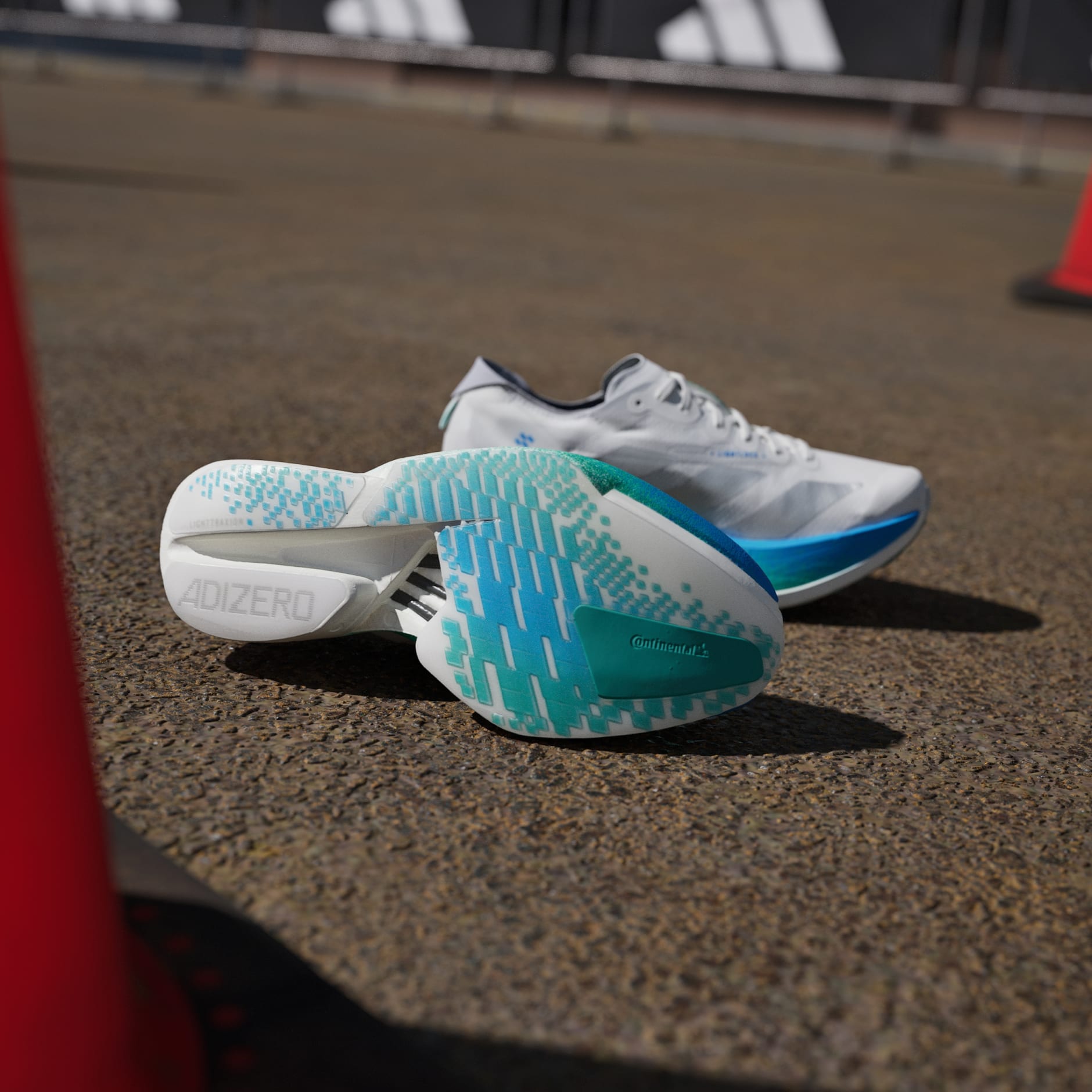 m*m様 ADIZERO ADIOS PRO 4 M 26.5 ホワイト/ブラッ Shoes - Adizero Adios Pro 4 Shoes - White | adidas Oman