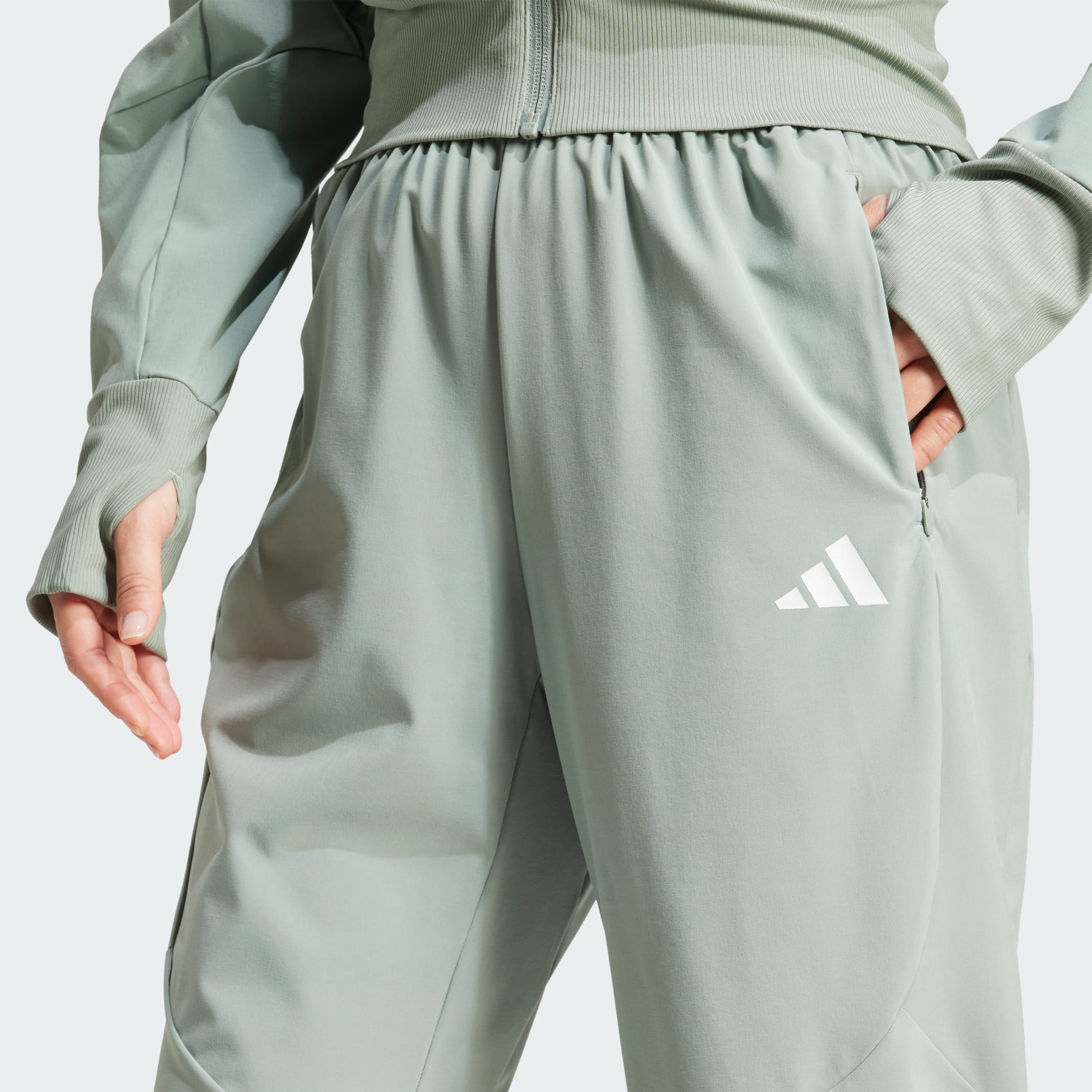 بنطال Four-Way Stretch-Woven Training