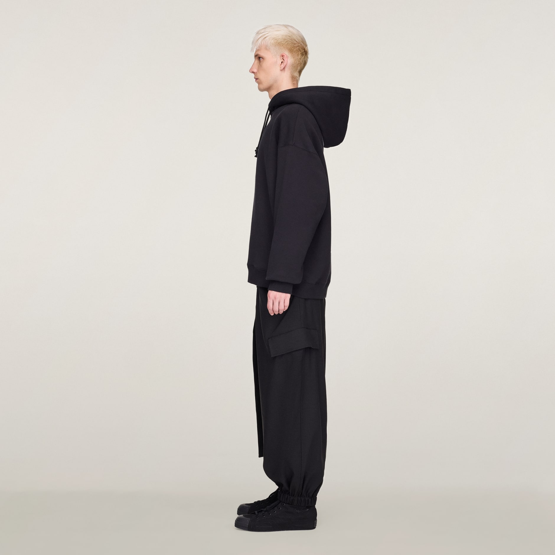 パーカー・フーディ ADIDAS Y 3 Y-3 GRAPHIC HOODIE adidas Y-3 Graphic Hoodie in Black | SVD USA