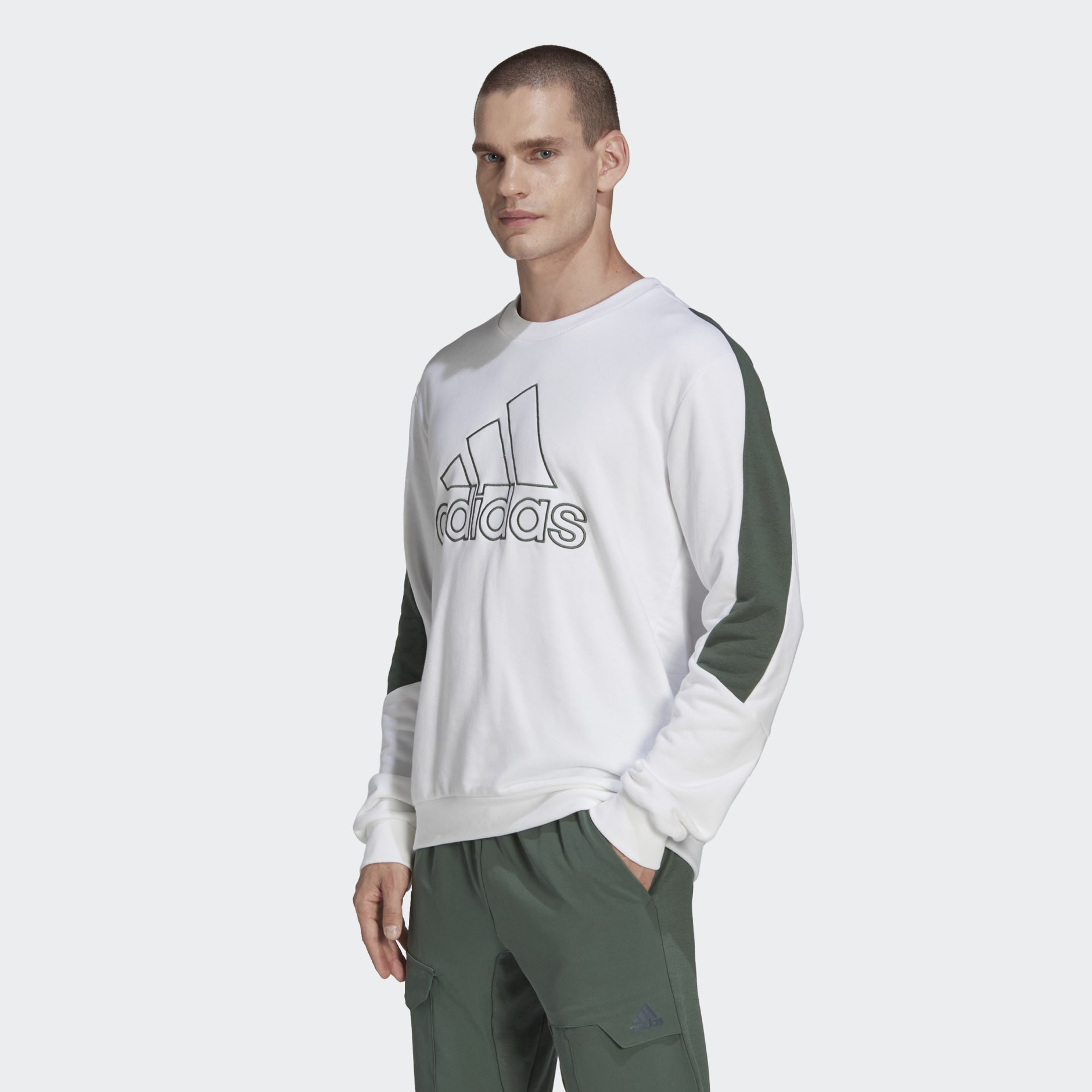 Future Icons Embroidered Badge of Sport Sweatshirt