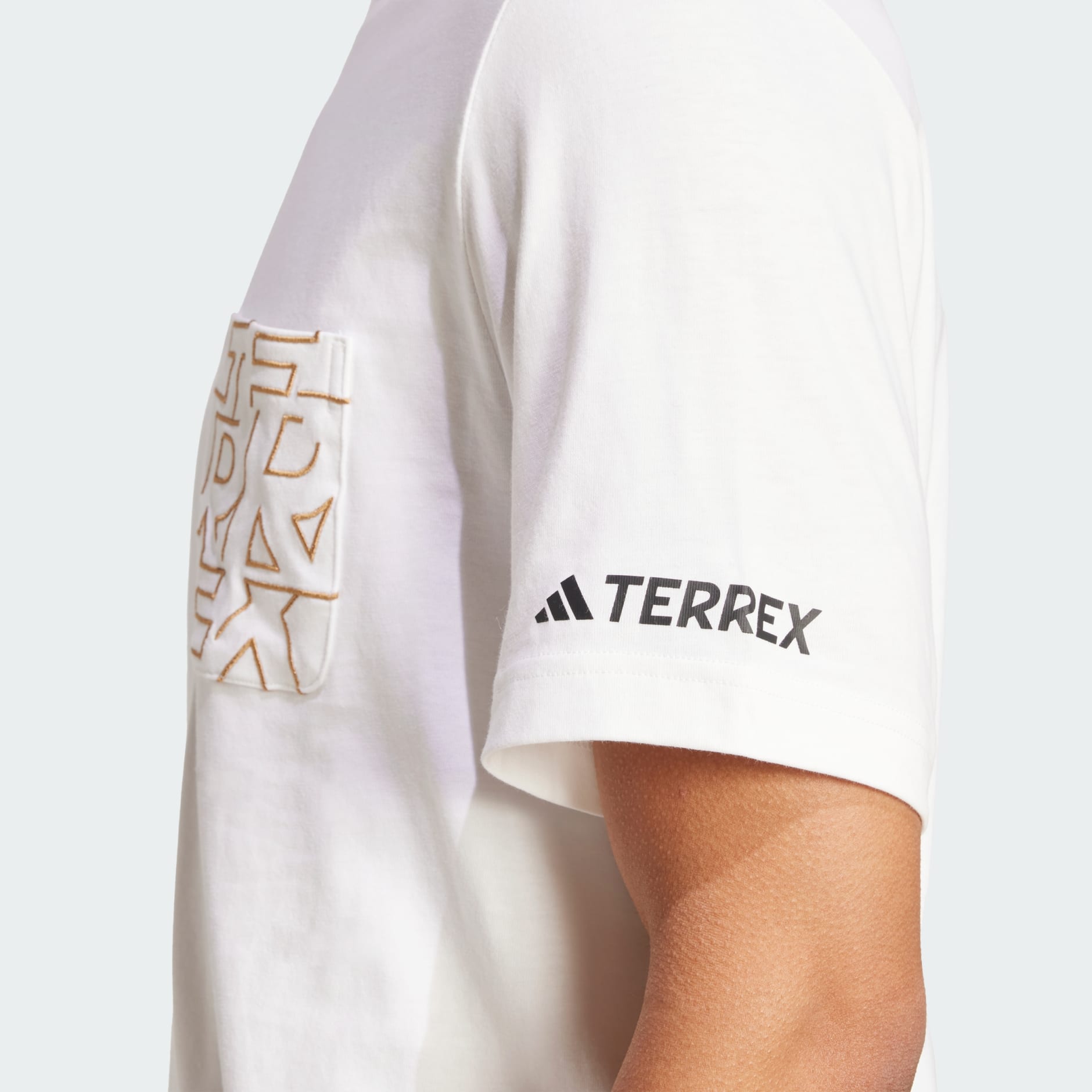 Terrex 標誌性全版印花圖案 T 恤