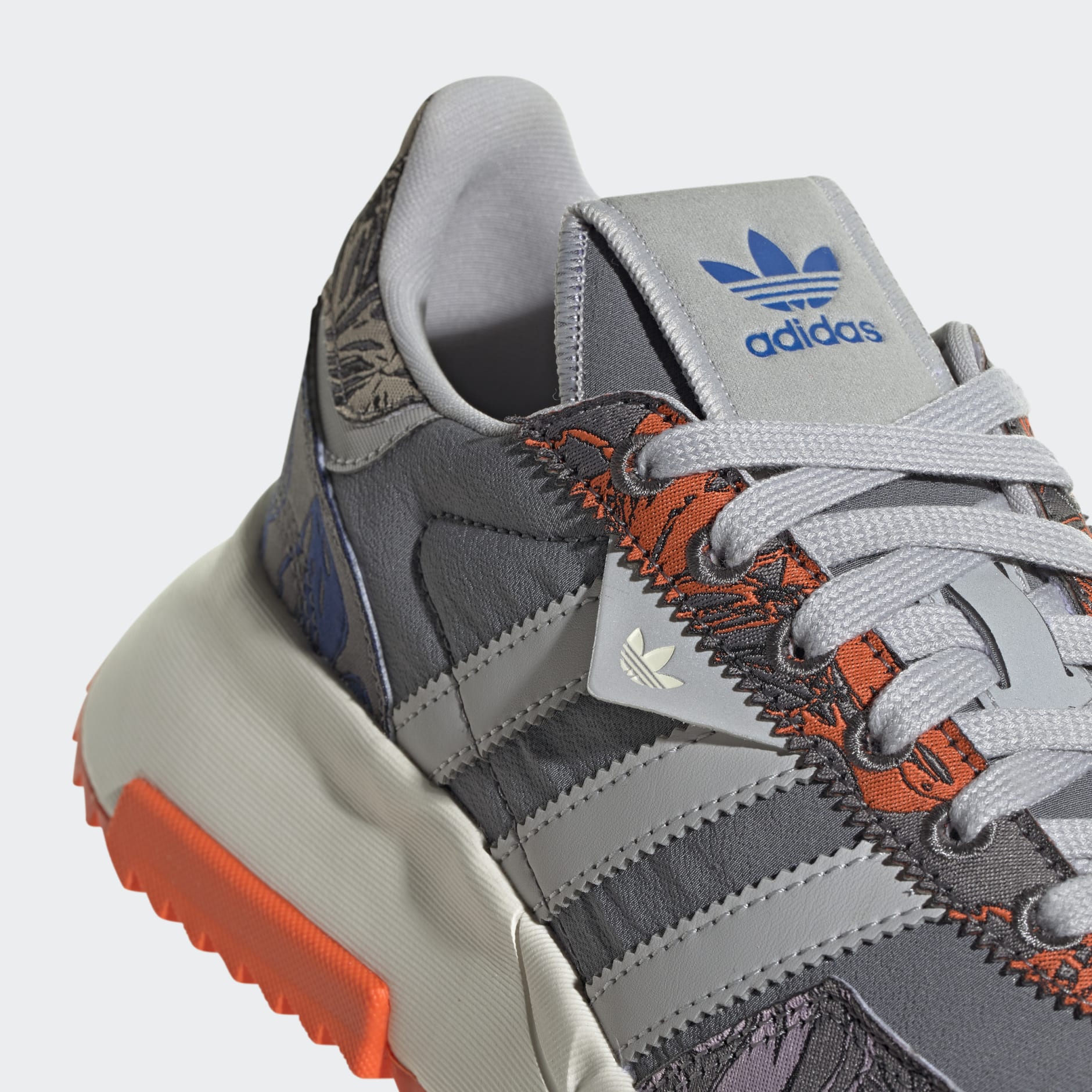 Retropy F2 Shoes
