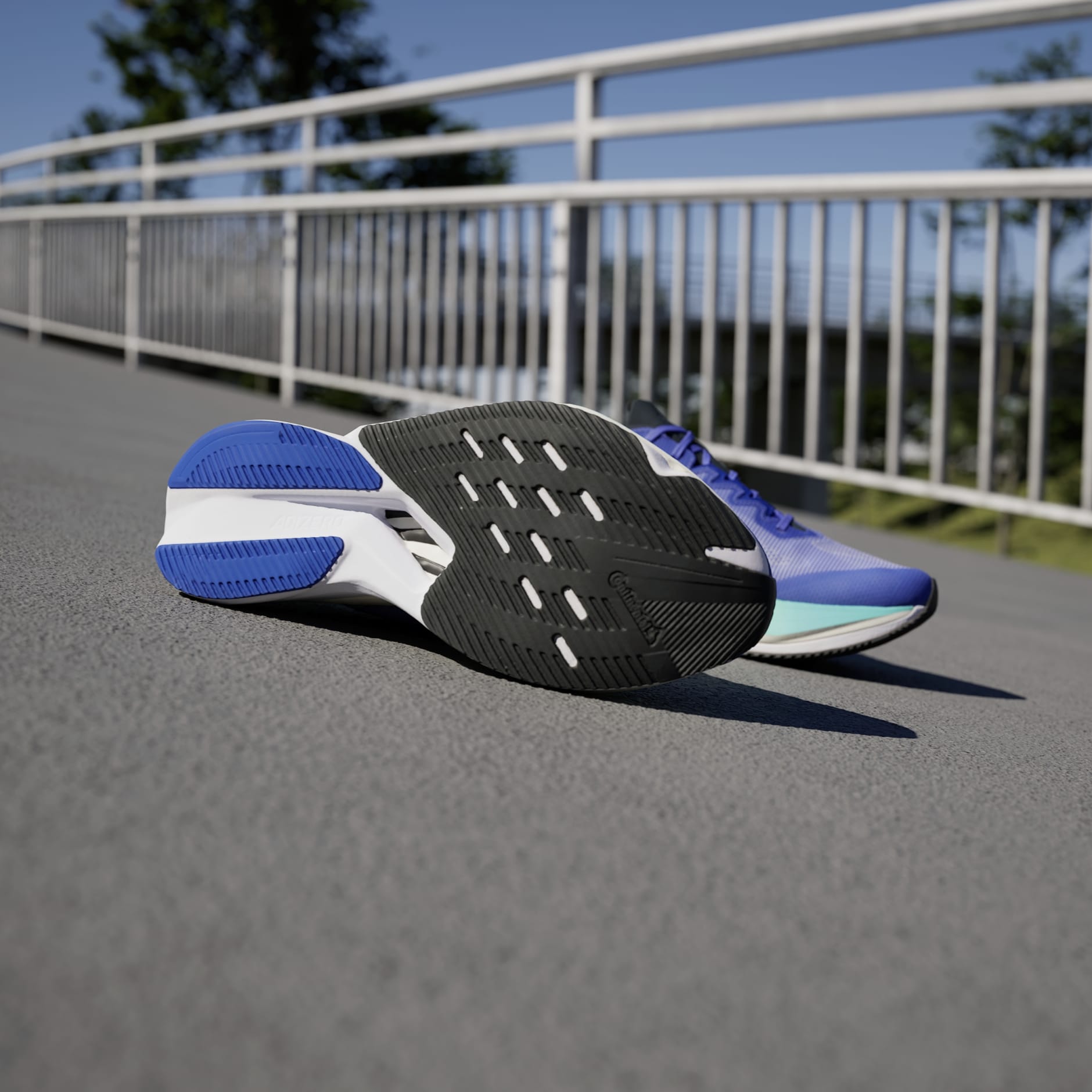 Adizero Boston 12 跑鞋