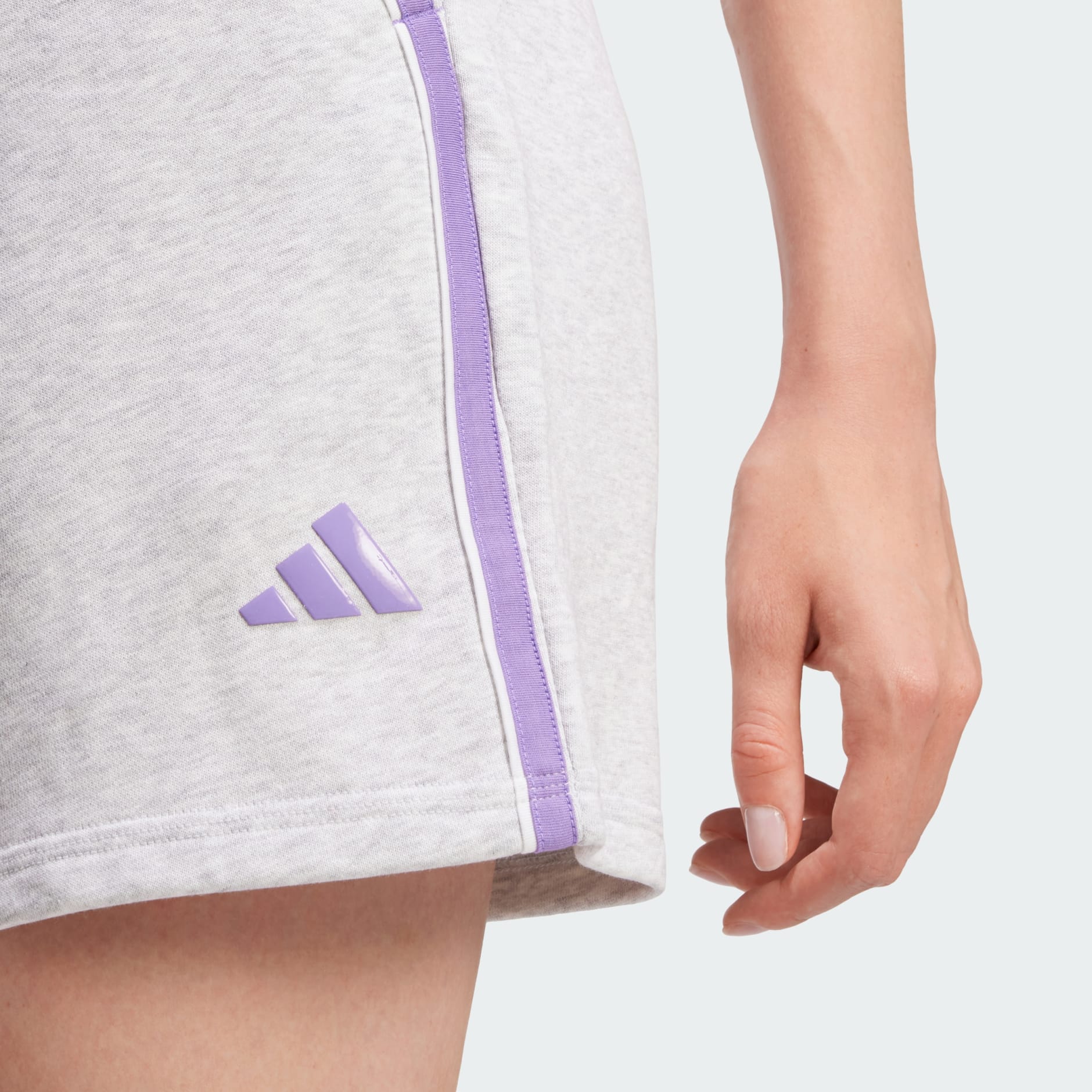 Pantaloni scurți flaușați Essentials Color Pop