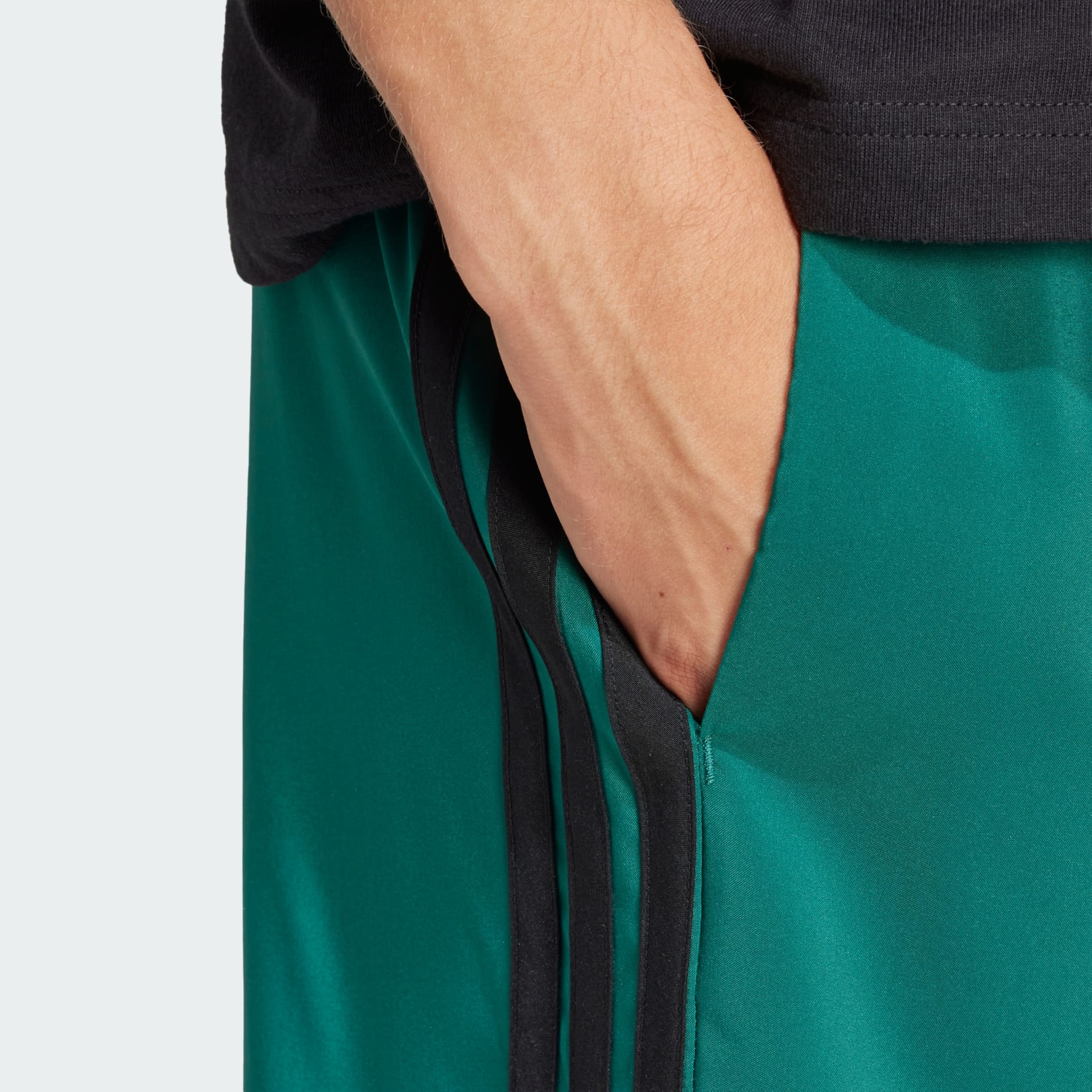 Kratke hlače s tri pruge Essentials Chelsea