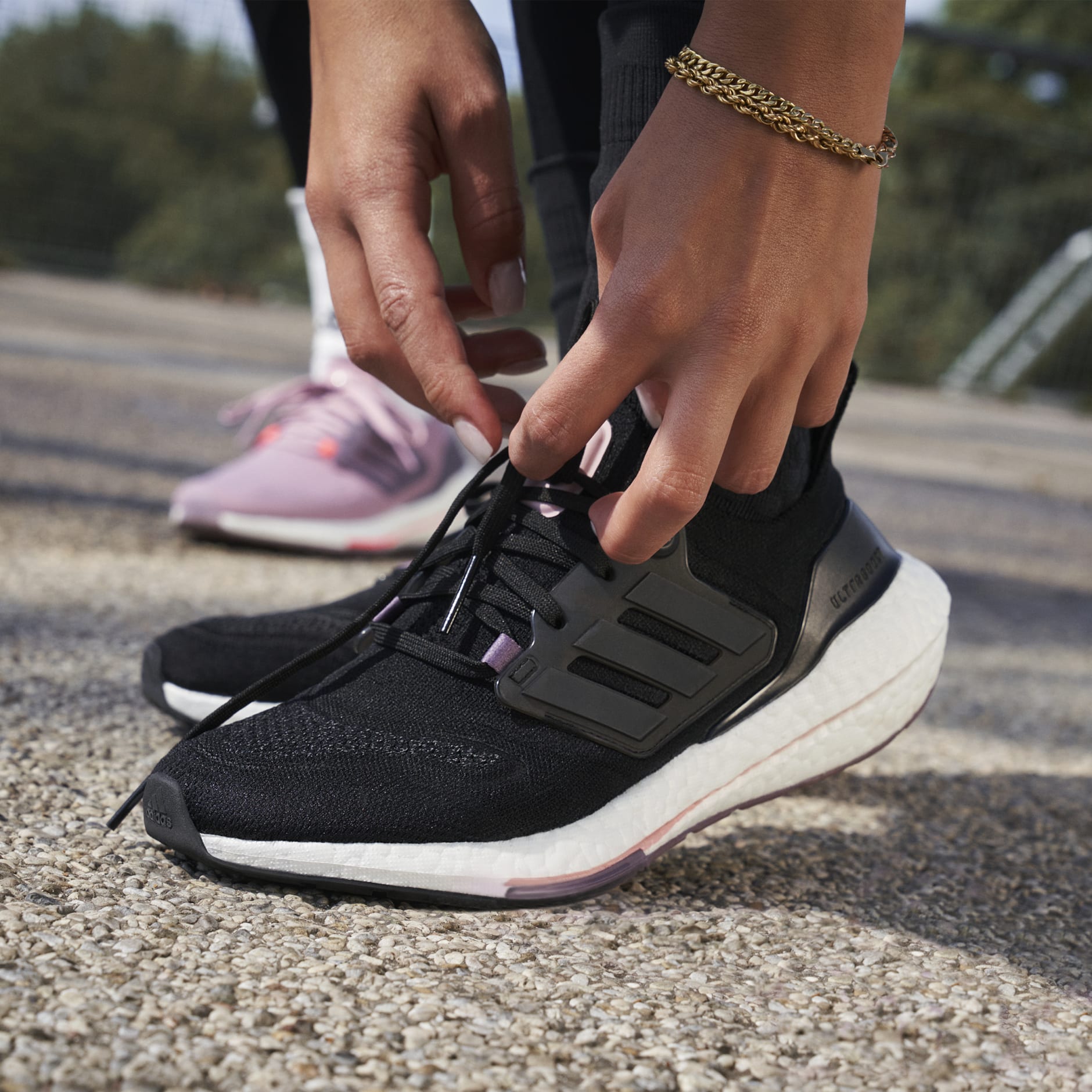 ULTRABOOST 22 SHOES