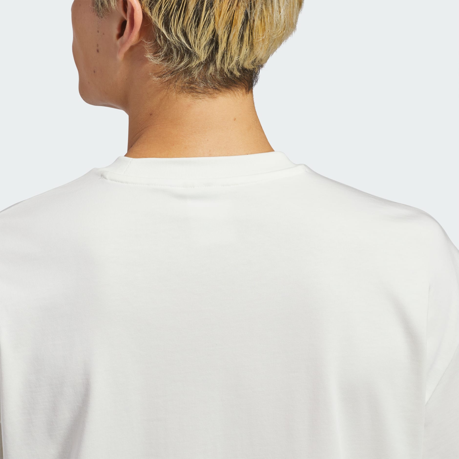 World Wide Hoops Global Basketball Tee