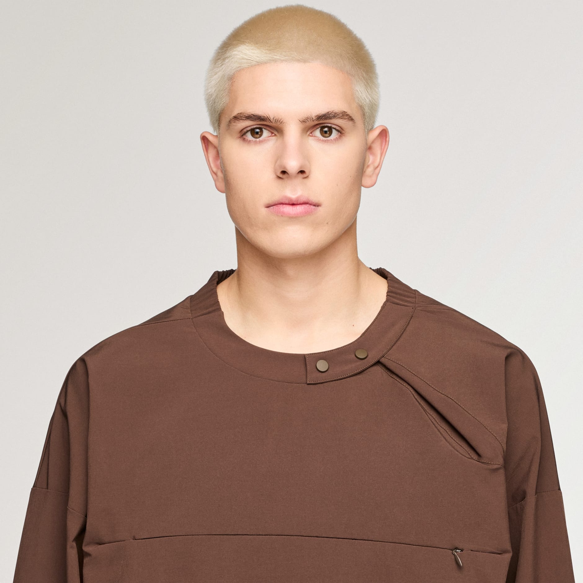 Tkani gornji dio trenirke s patentnim zatvaračem polovicom duljine adidas x entire studios Z.N.E. Uniform