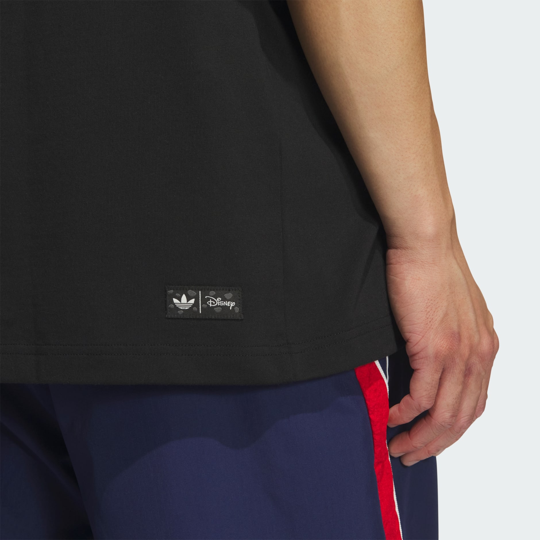 adidas 迪士尼《101 斑點狗》GFX T 恤