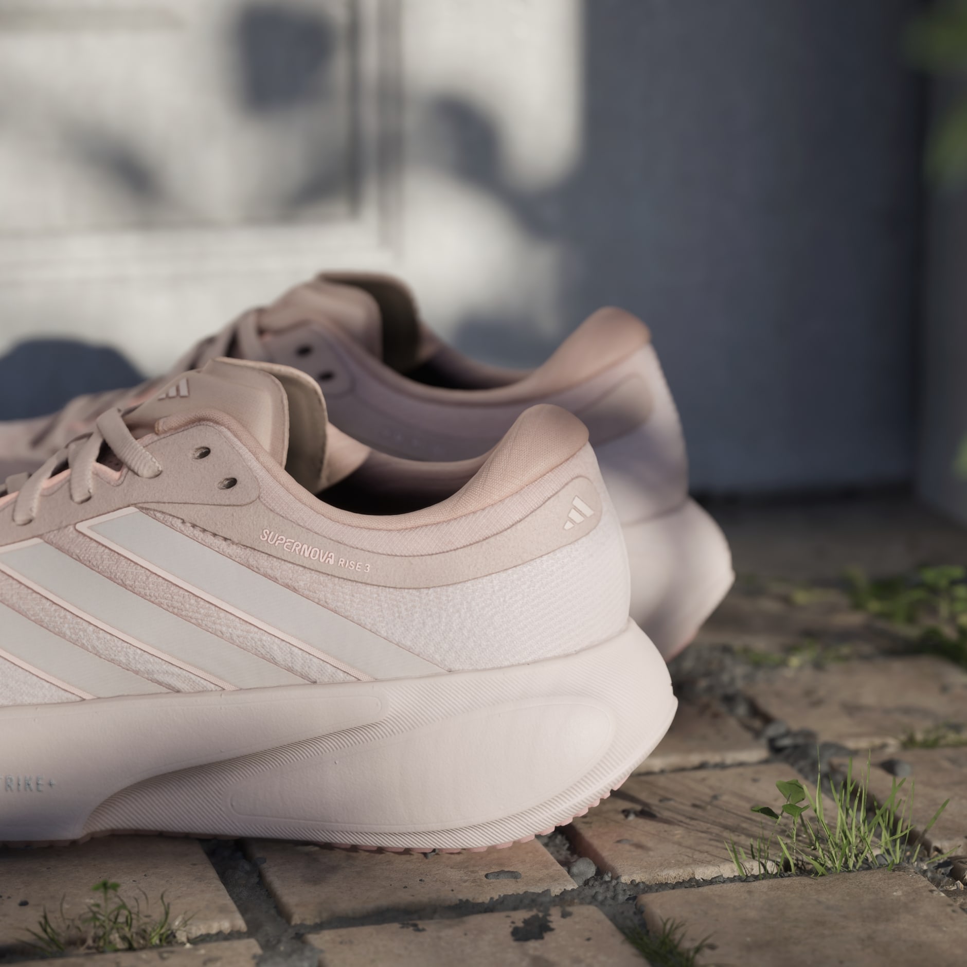 Supernova Rise 3 Running Shoes