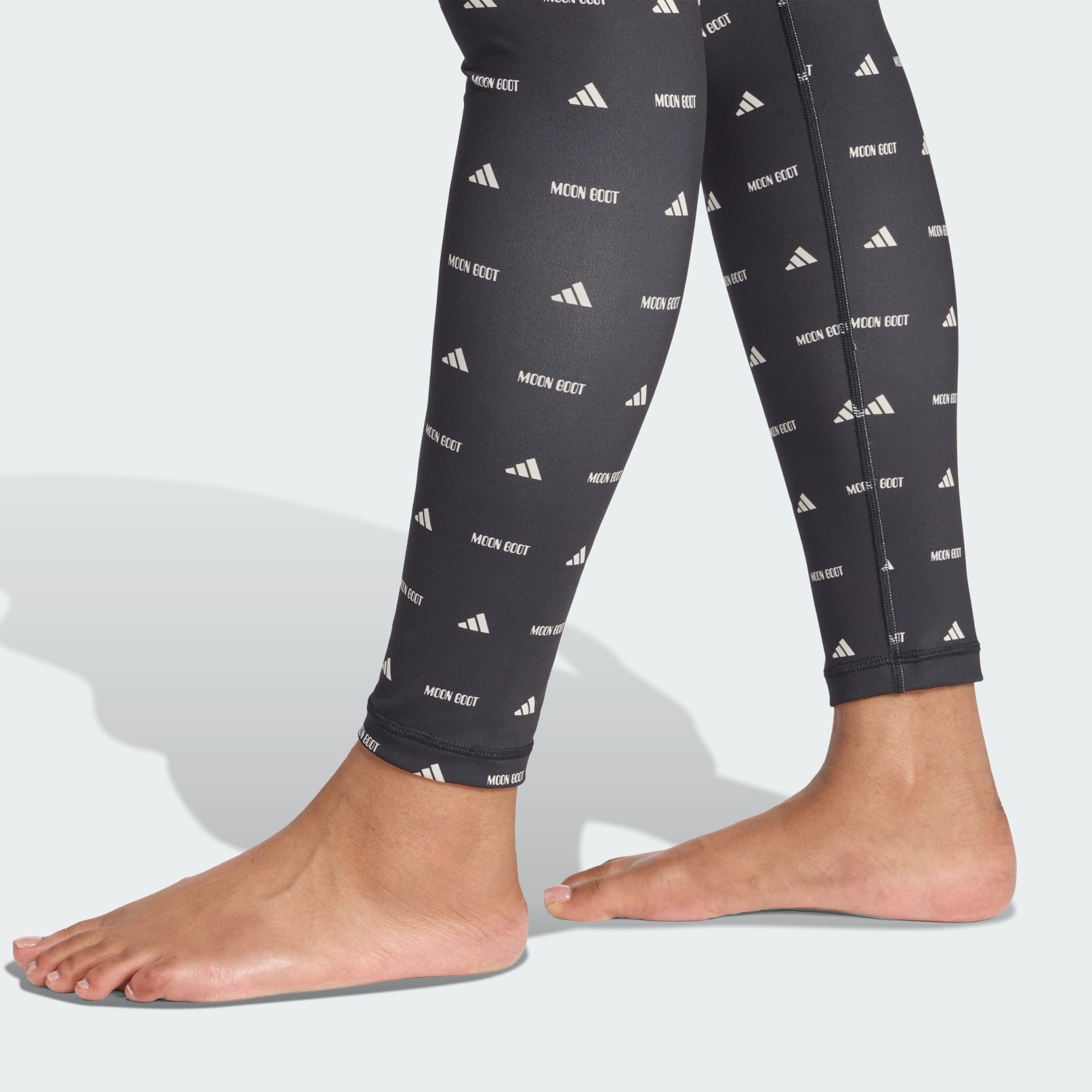 Colanți adidas x MOON BOOT