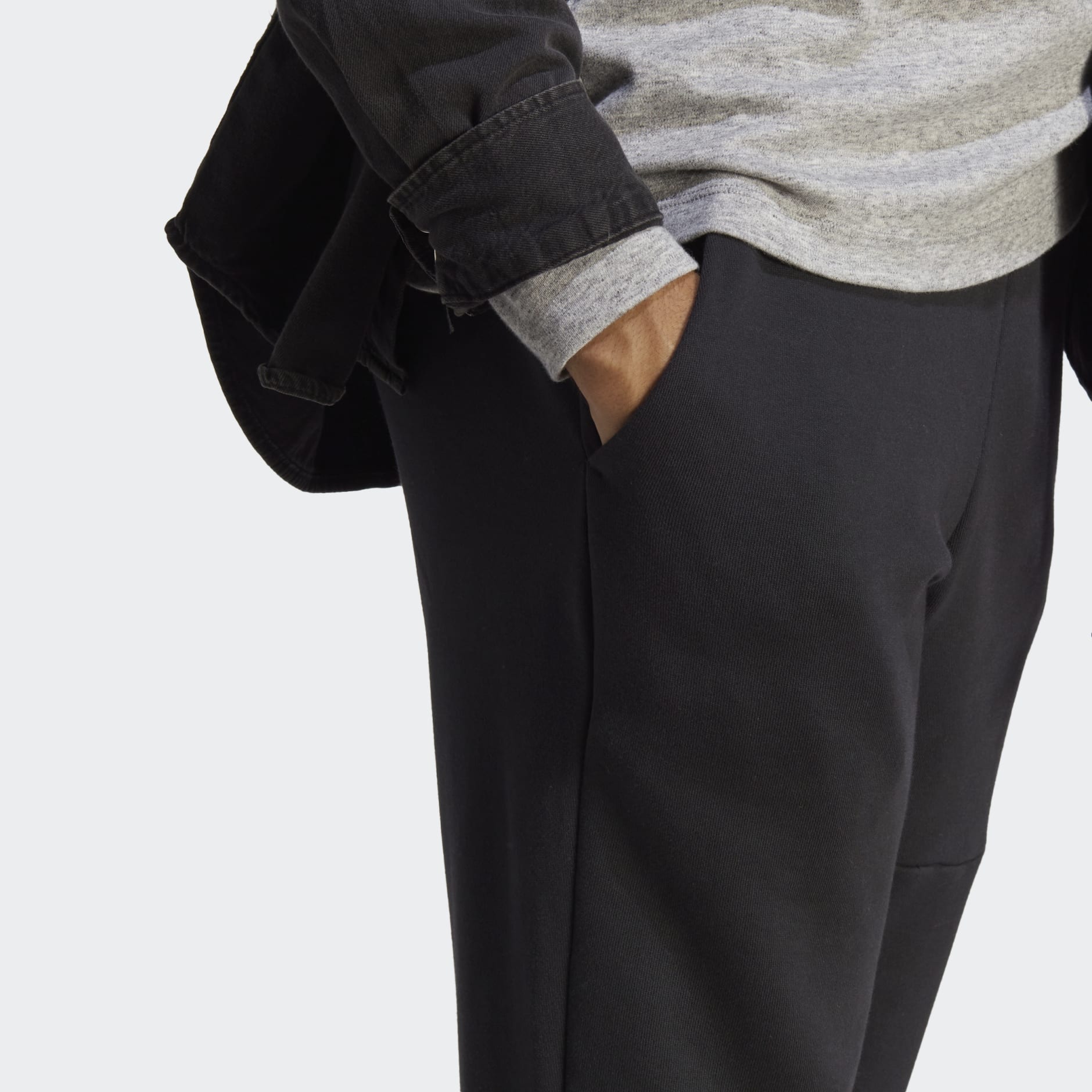 Essentials French Terry Tapered Cuff Logo Pants