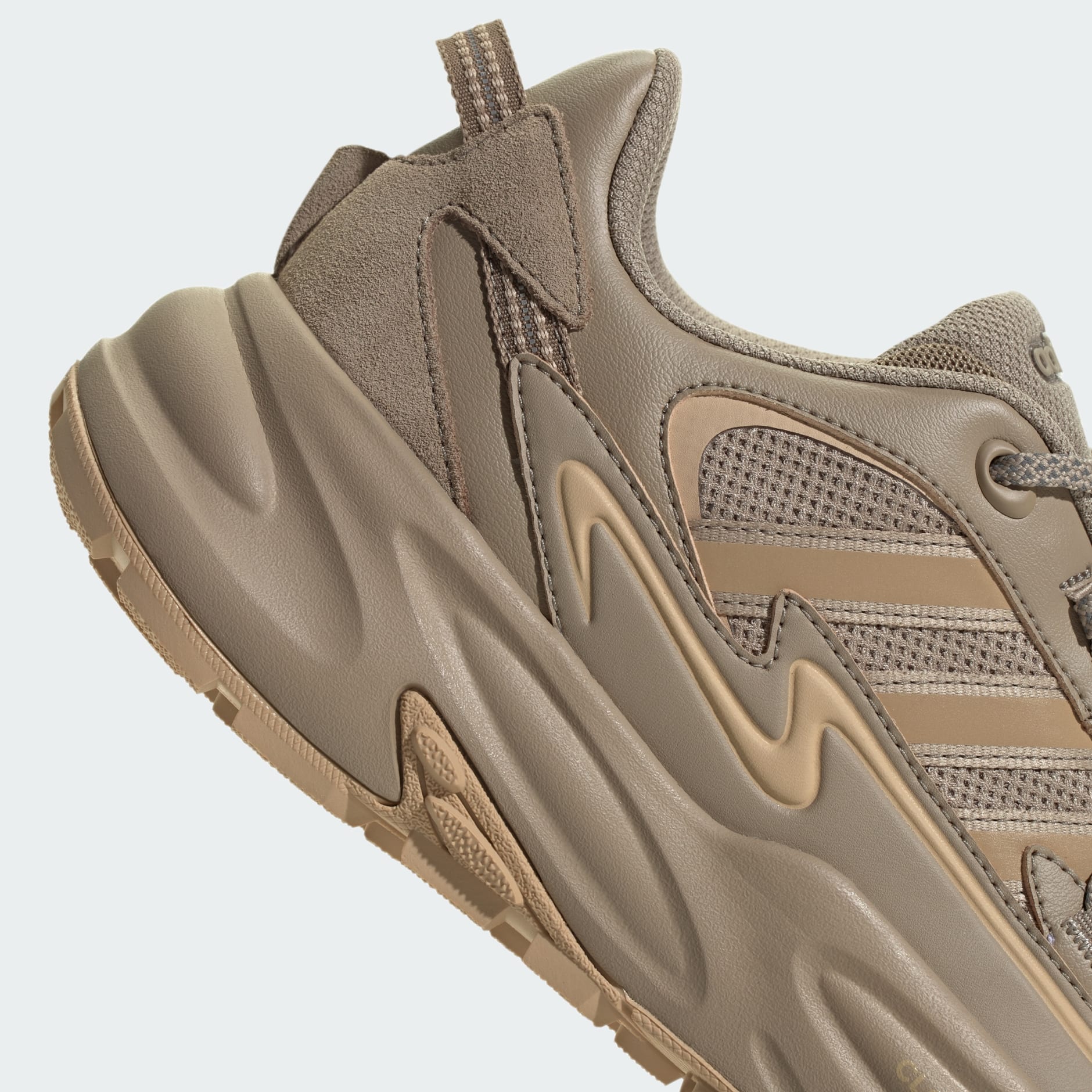 Ozwave Surge 運動鞋