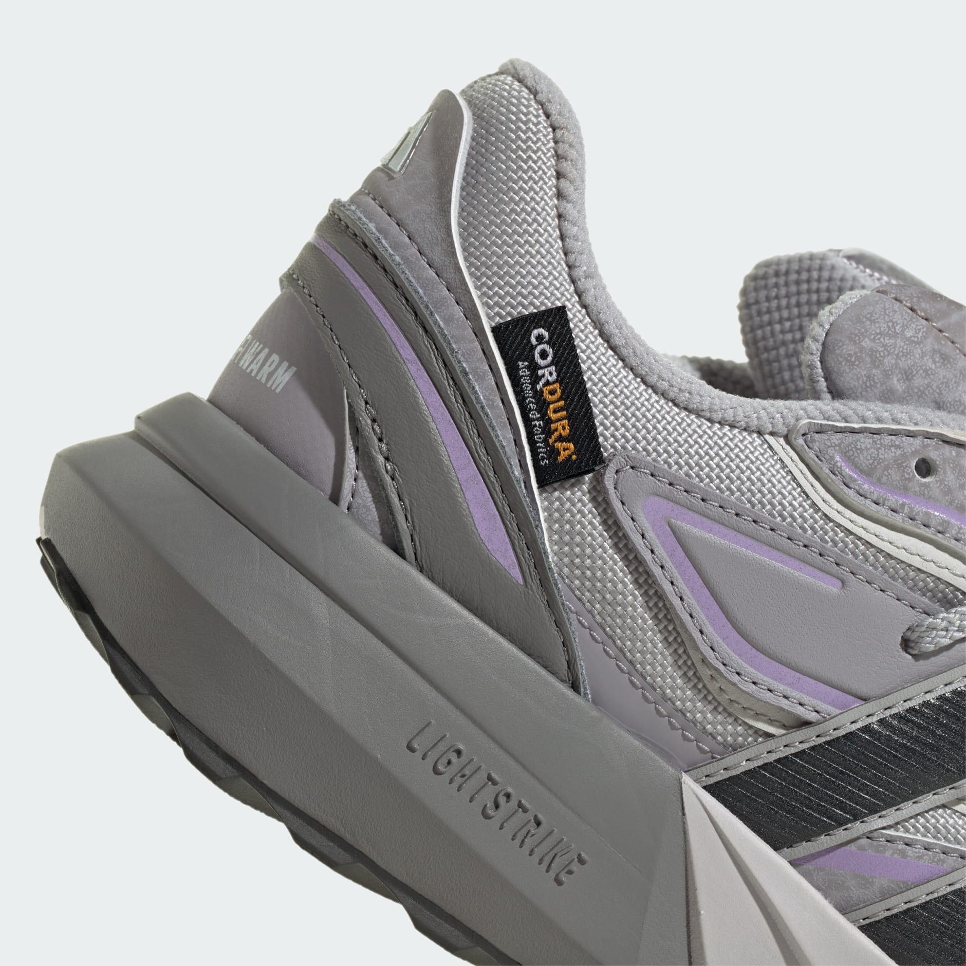 Chaussure Lightblaze ATR