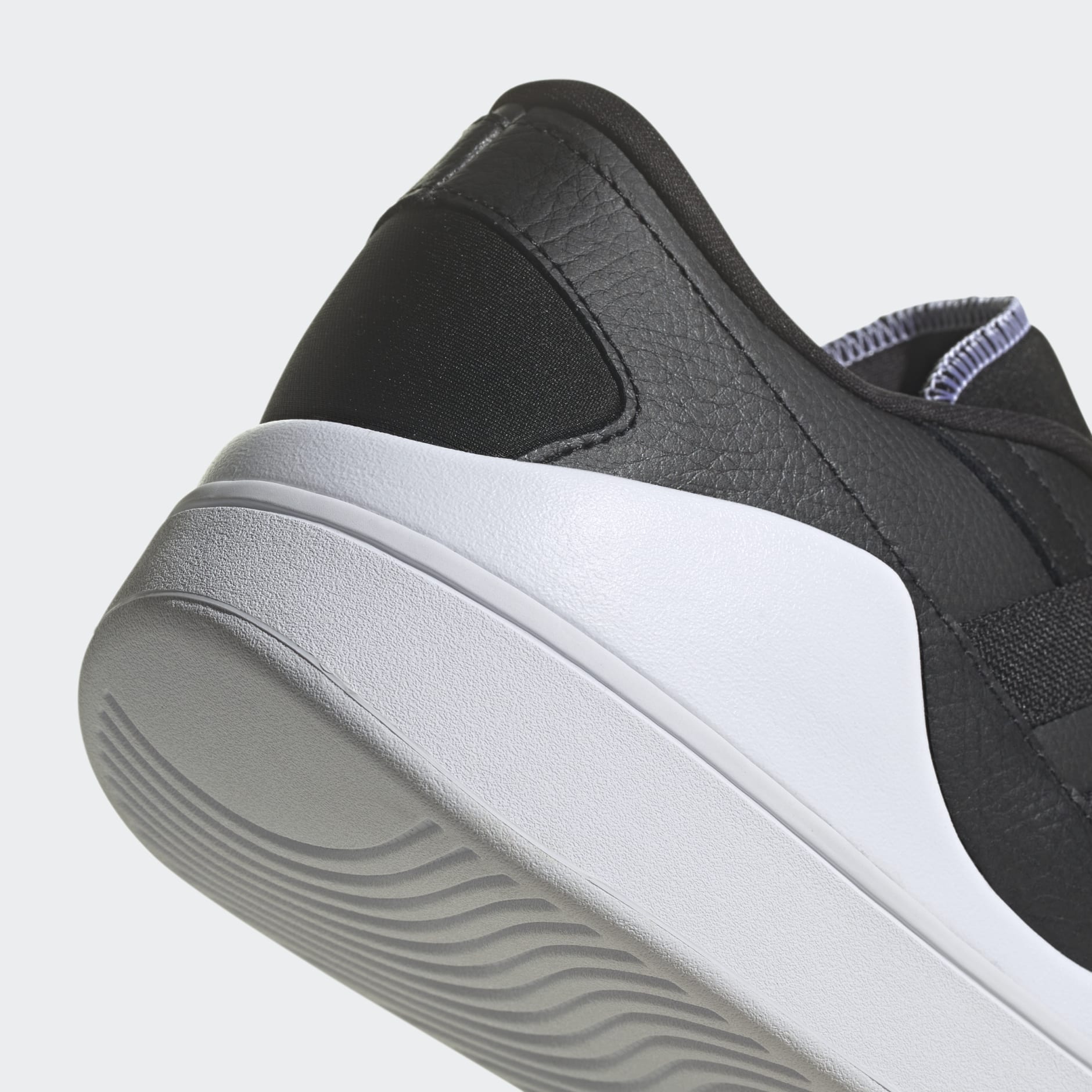 Tenis Osade