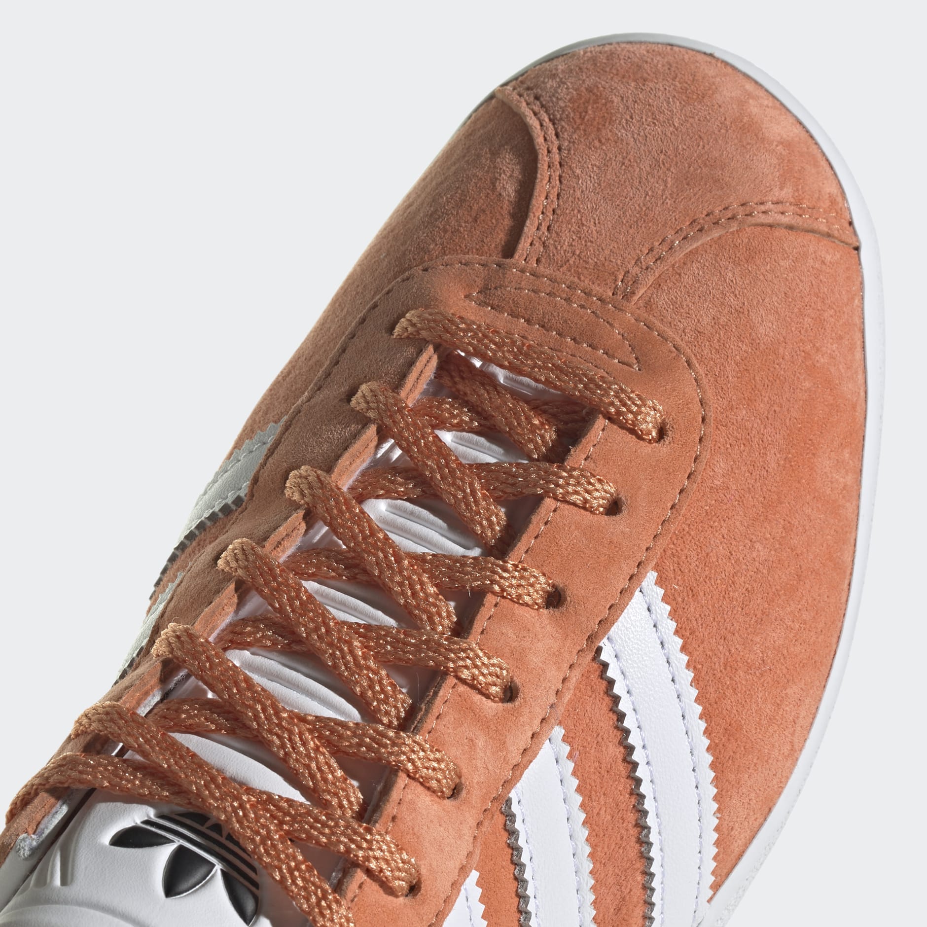 Gazelle 85 Shoes