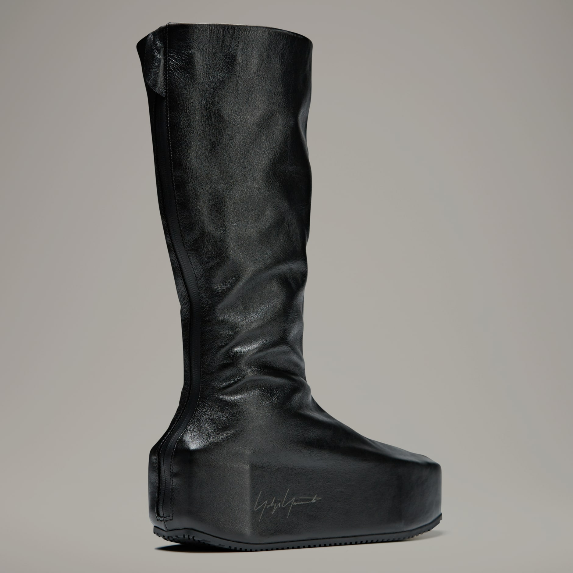 Y-3 Kyasu Overboots