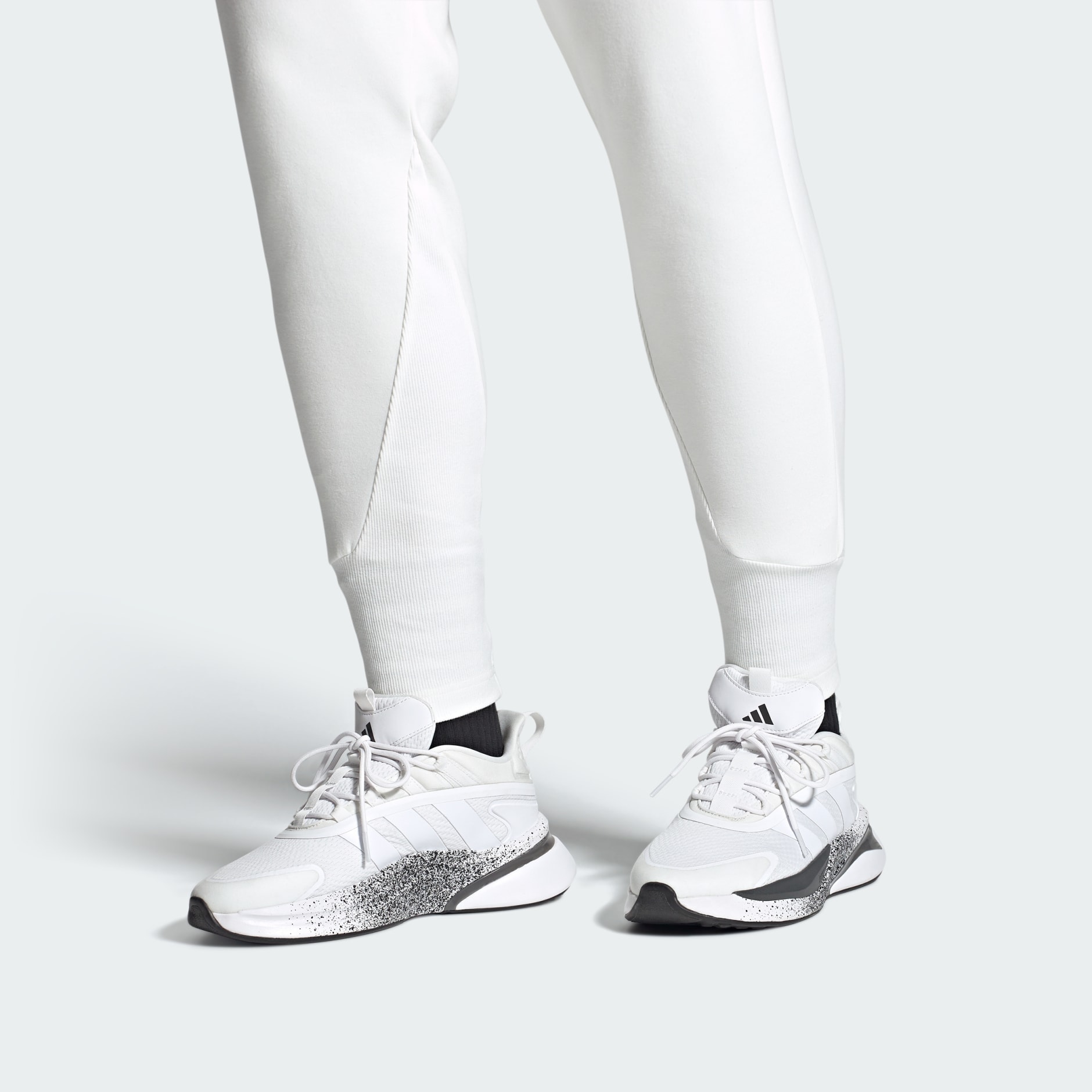 נעלי Alpharesponse